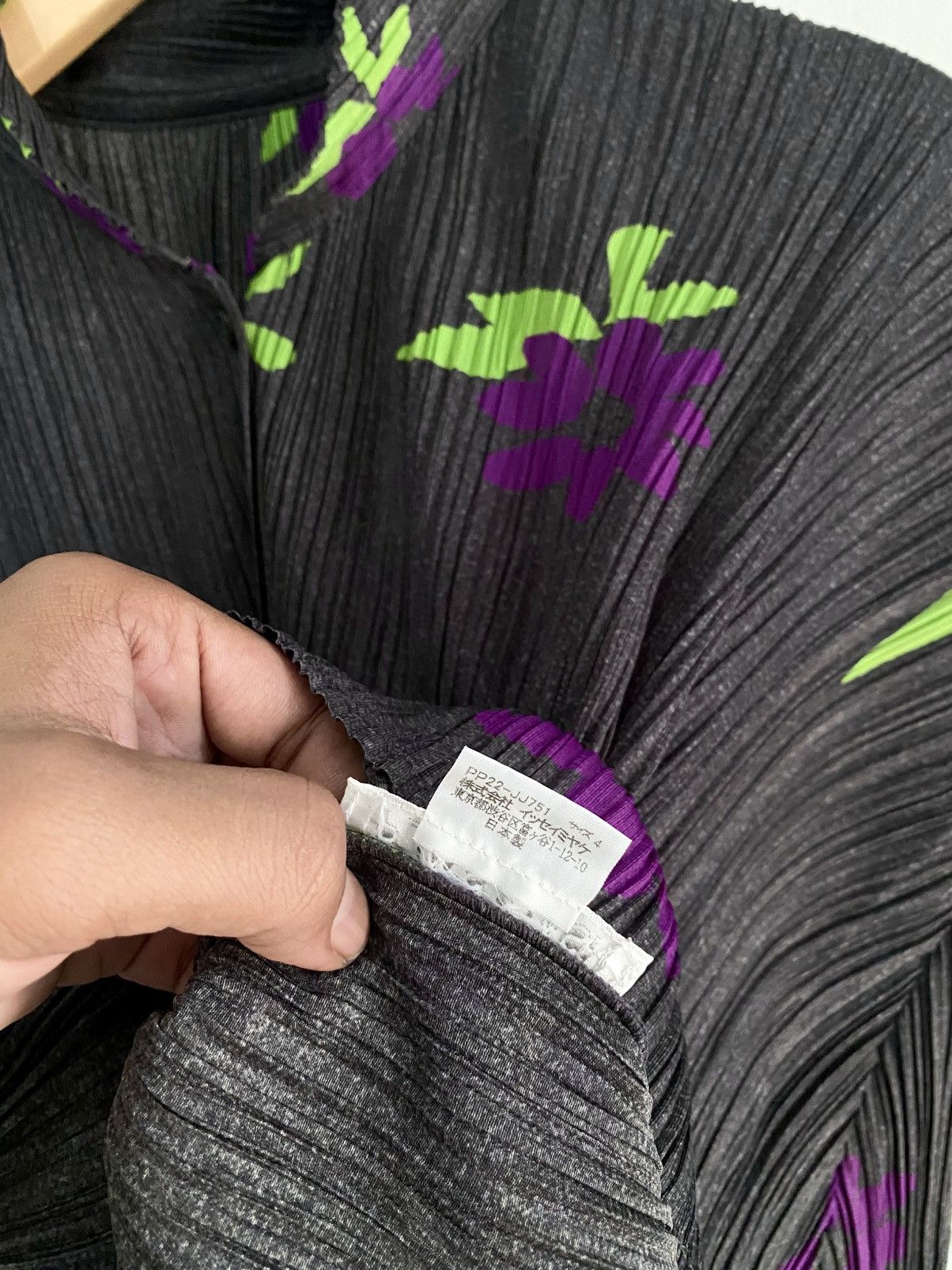 Pleats Please Issey Miyake Pleats Please Pleated Issey Miyake L/S Shirt Cardigan Flower Size M / US 6-8 / IT 42-44 - 14 Thumbnail
