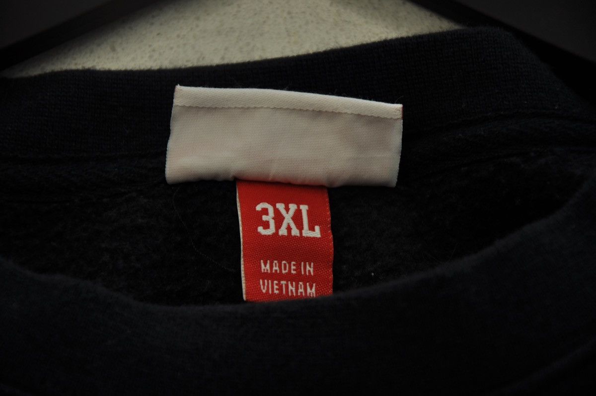 NBA Black Vancouver Grizzlies Crewneck Size US XXL / EU 58 / 5 - 5 Thumbnail