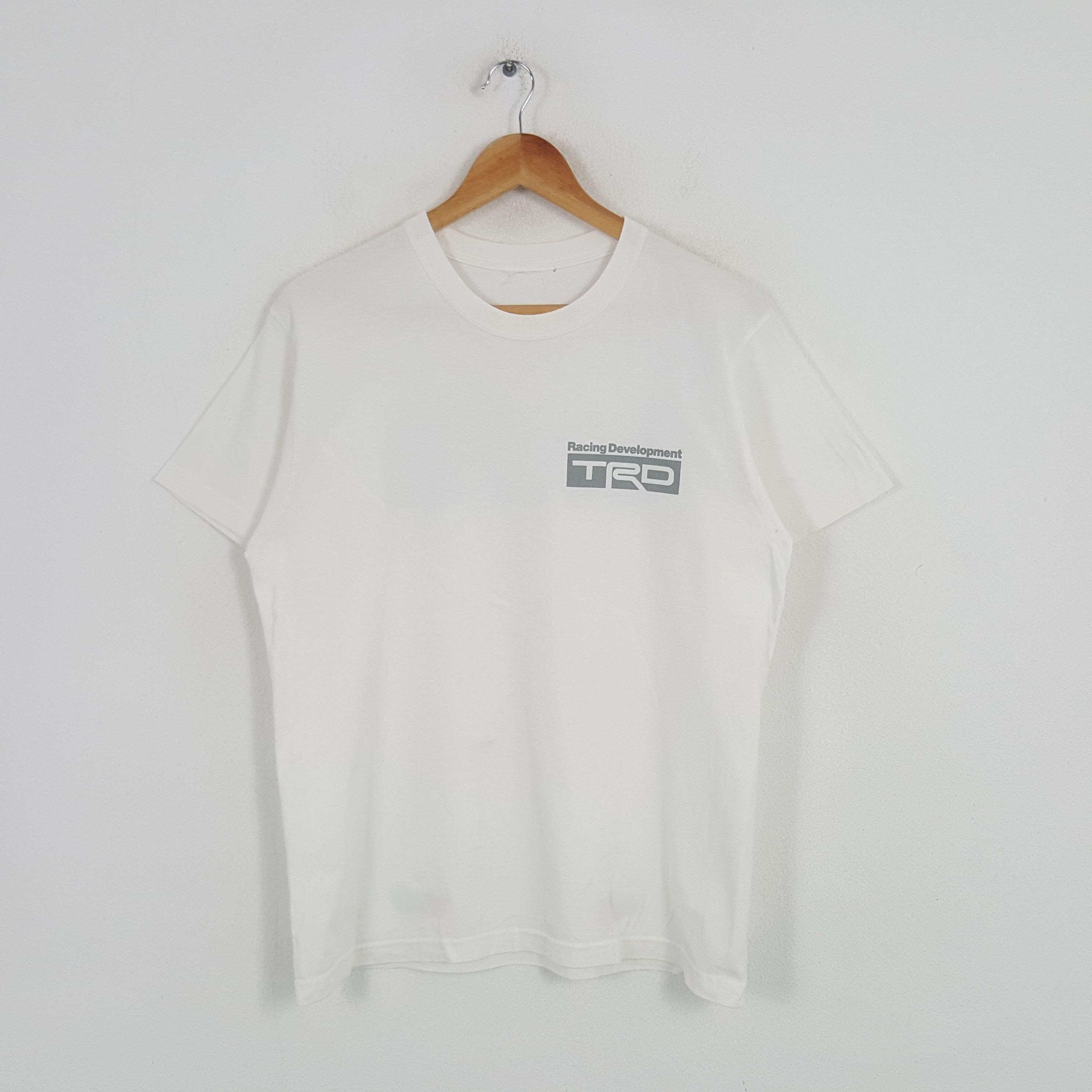 Japanese Brand × Vintage Vintage Racing Development TRD Toyota Team Japanese Tshirt Size US L / EU 52-54 / 3 - 3 Thumbnail