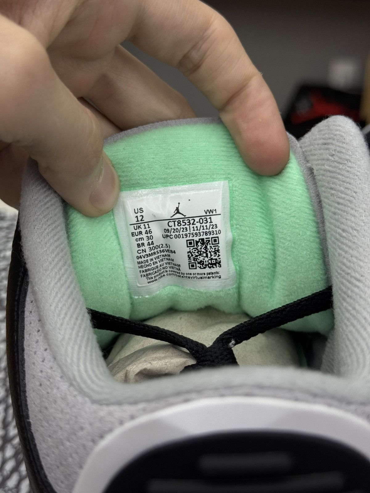 Jordan Brand Jordan 3 Green Glow Size (12) Brand New Size US 12 / EU 45 - 13 Thumbnail