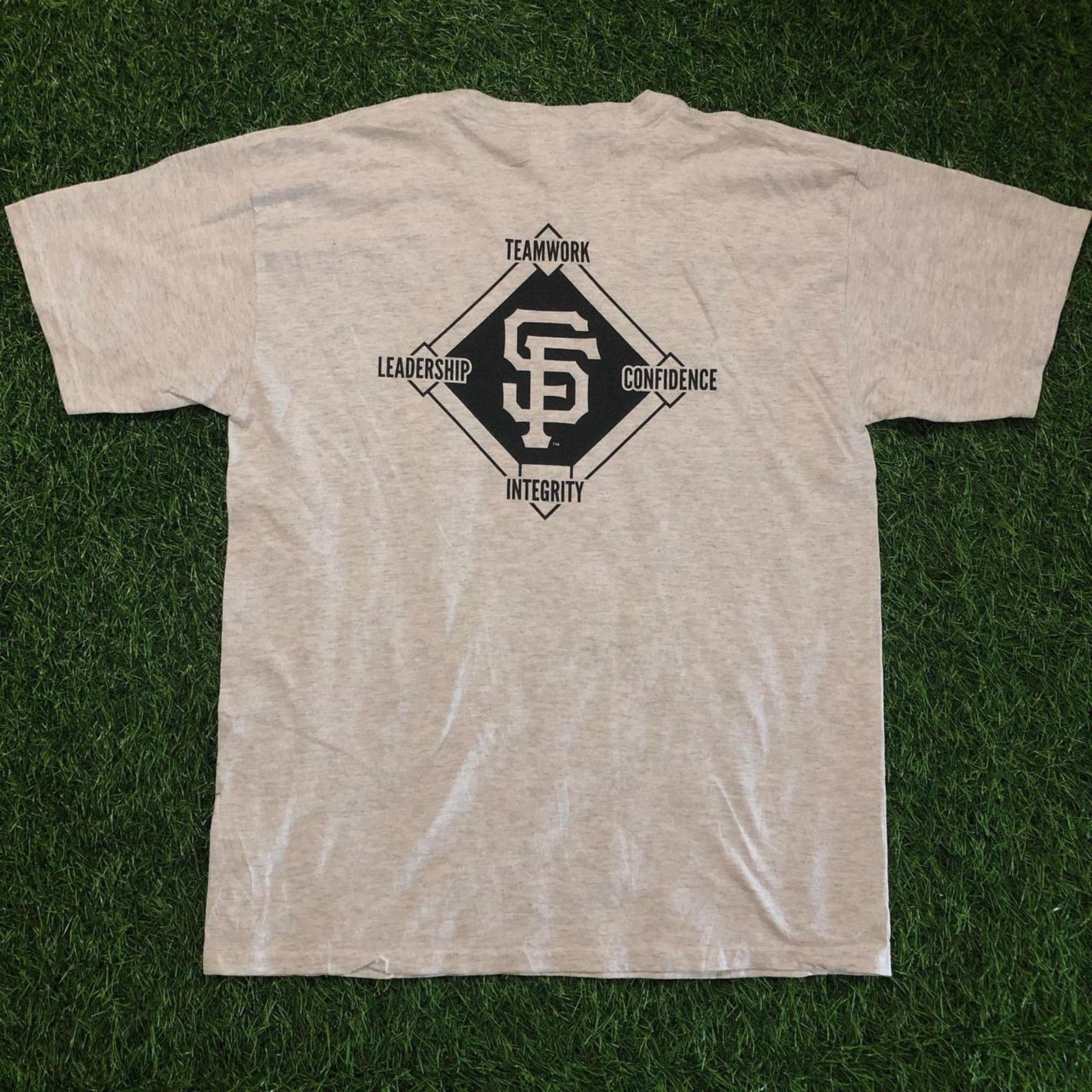 Gildan Men’s Grey SF Junior Giants Graphic Baseball Tee Size US S / EU 44-46 / 1 - 2 Thumbnail