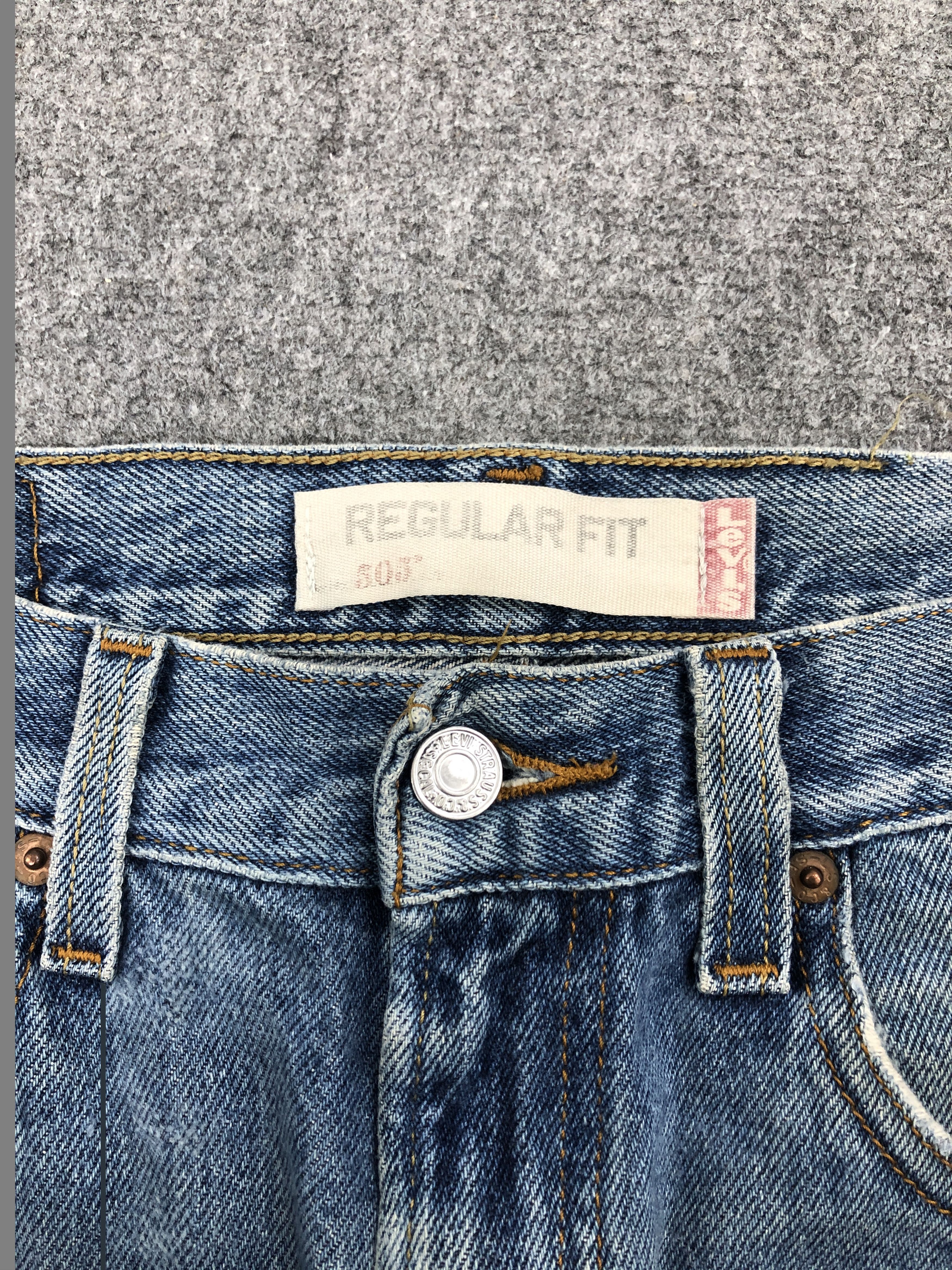 Vintage Levis 501 Faded Blue Jeans