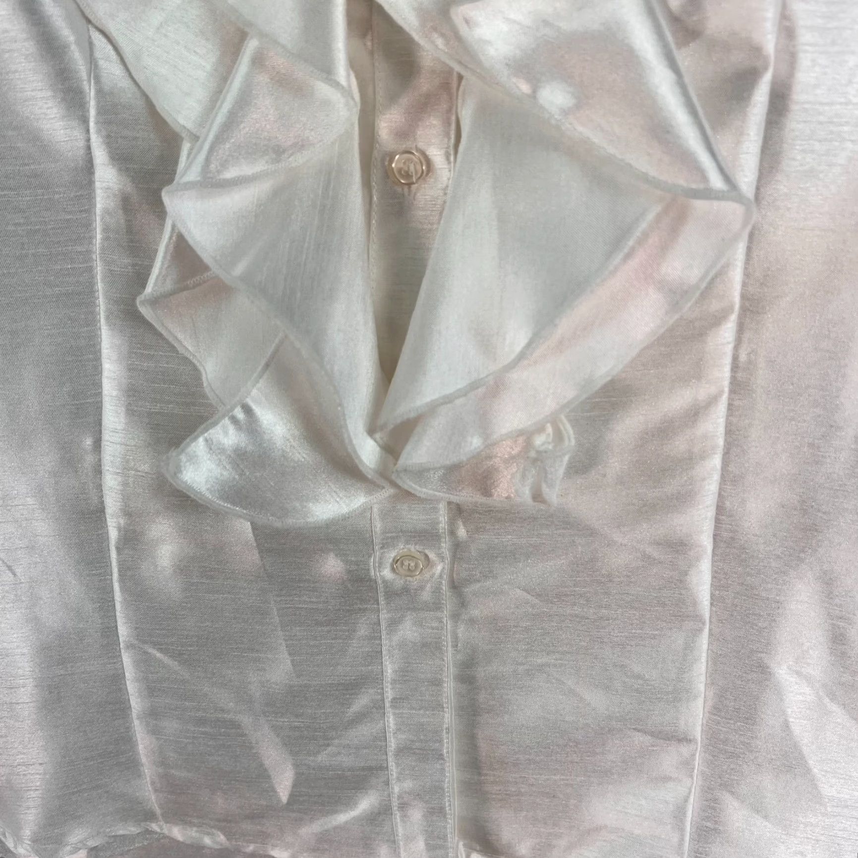 Vintage VINTAGE harvé benard Blouse Shirt M White Ruffled Pearl Button-down Polyester Satin Retro Puff Sleeve 3/4 Sleeve Women Women Size M / US 6-8 / IT 42-44 - 2 Thumbnail