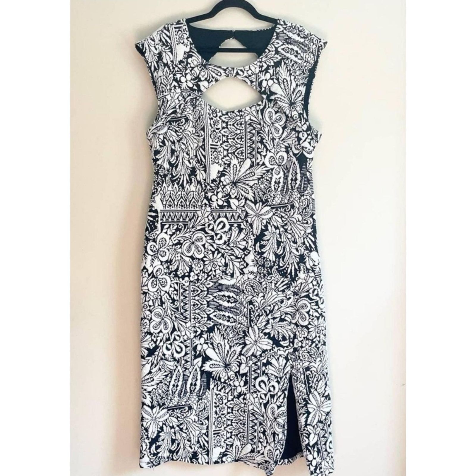 Anthropologie New Anthropologie Jacquard Cut-Out Midi Dress $148 LARGE B&W Size L / US 10 / IT 46 - 6 Thumbnail