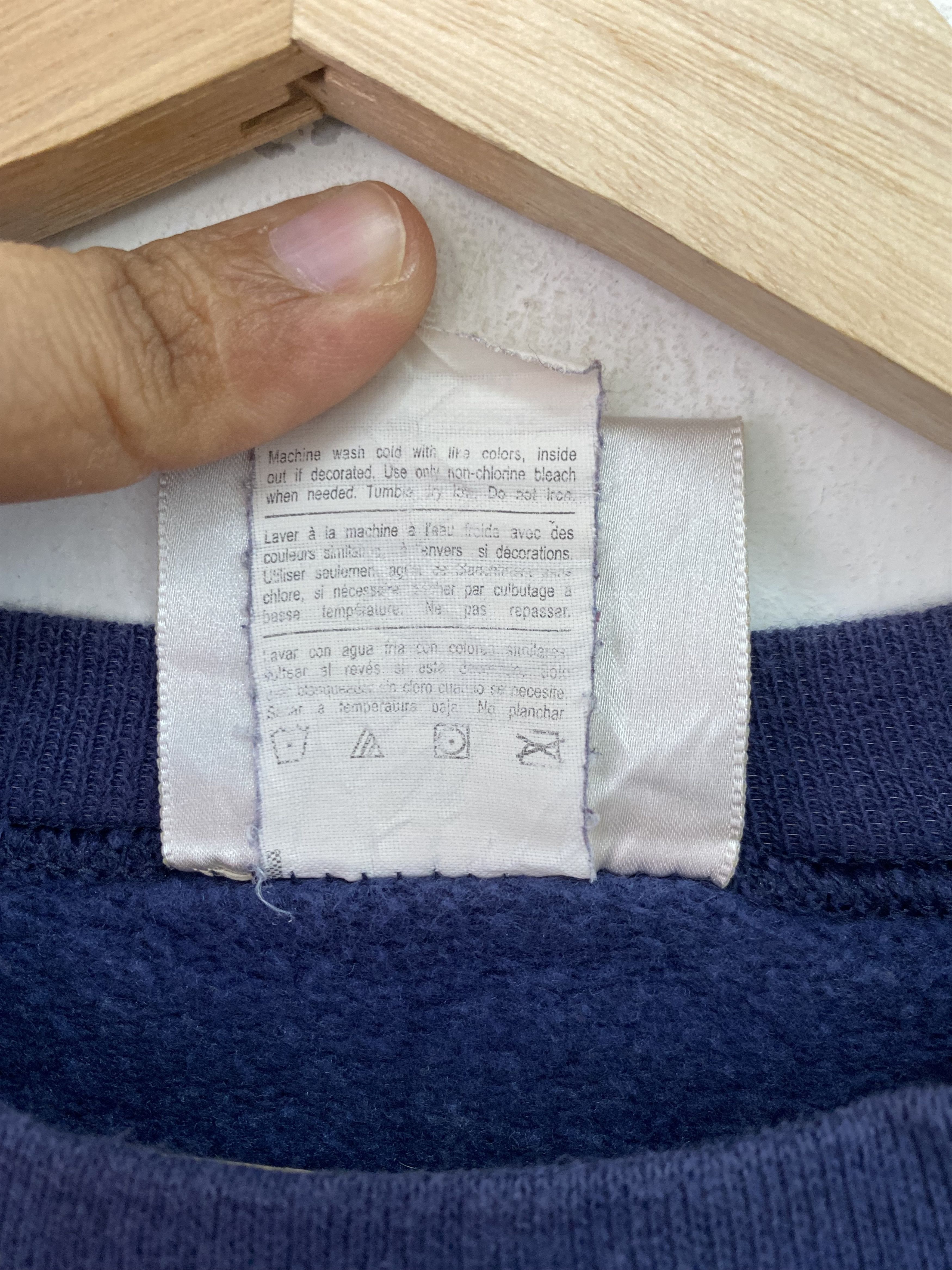 Hanes × Vintage Vintage Keep Calm & Follow Sweatshirt Large Size Navy Blue Size US L / EU 52-54 / 3 - 8 Thumbnail