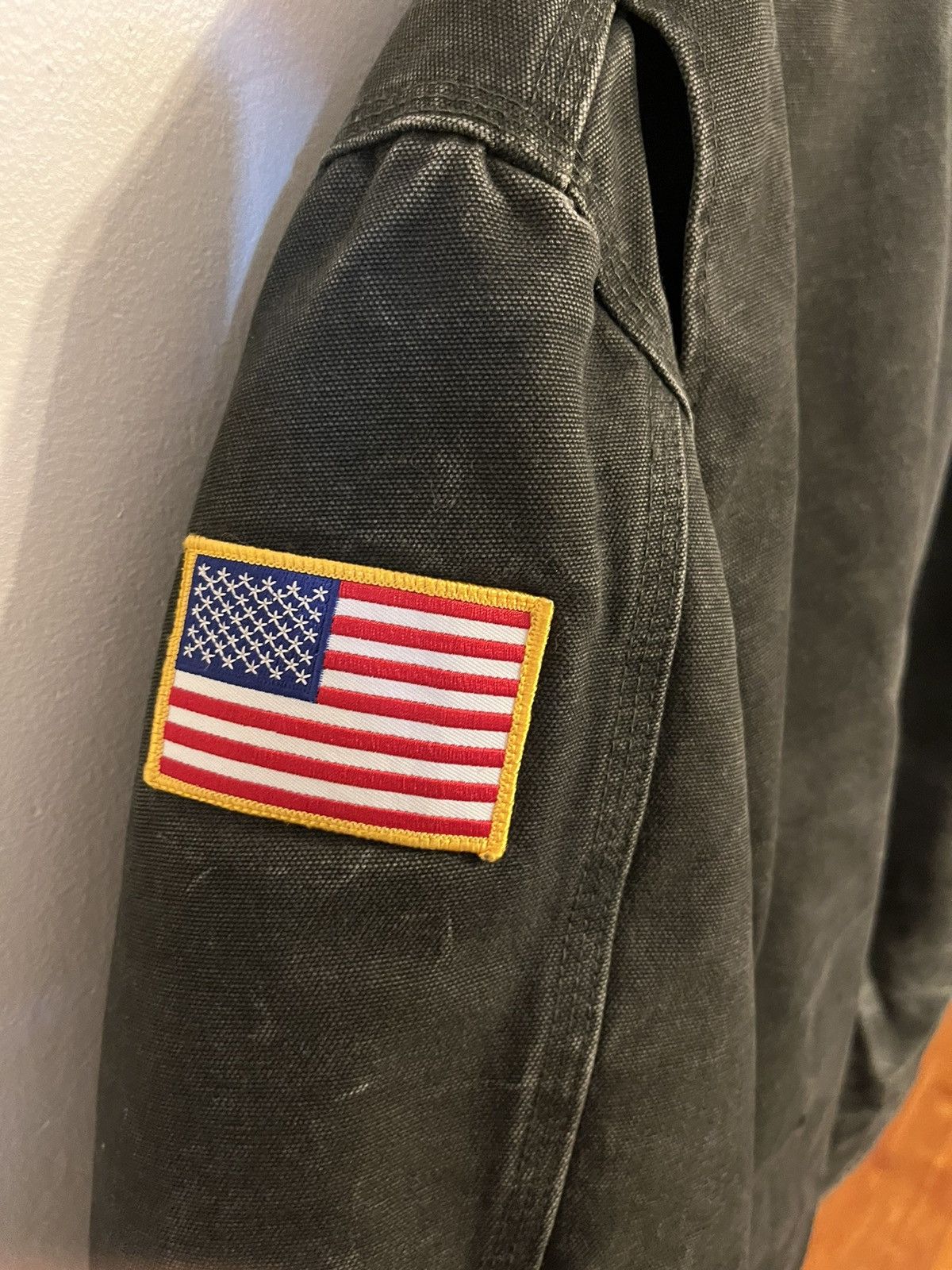 Carhartt × Japanese Brand × Vintage Vintage Carhartt Men's Green Distressed Coat Regular Faded Size US L / EU 52-54 / 3 - 2 Thumbnail