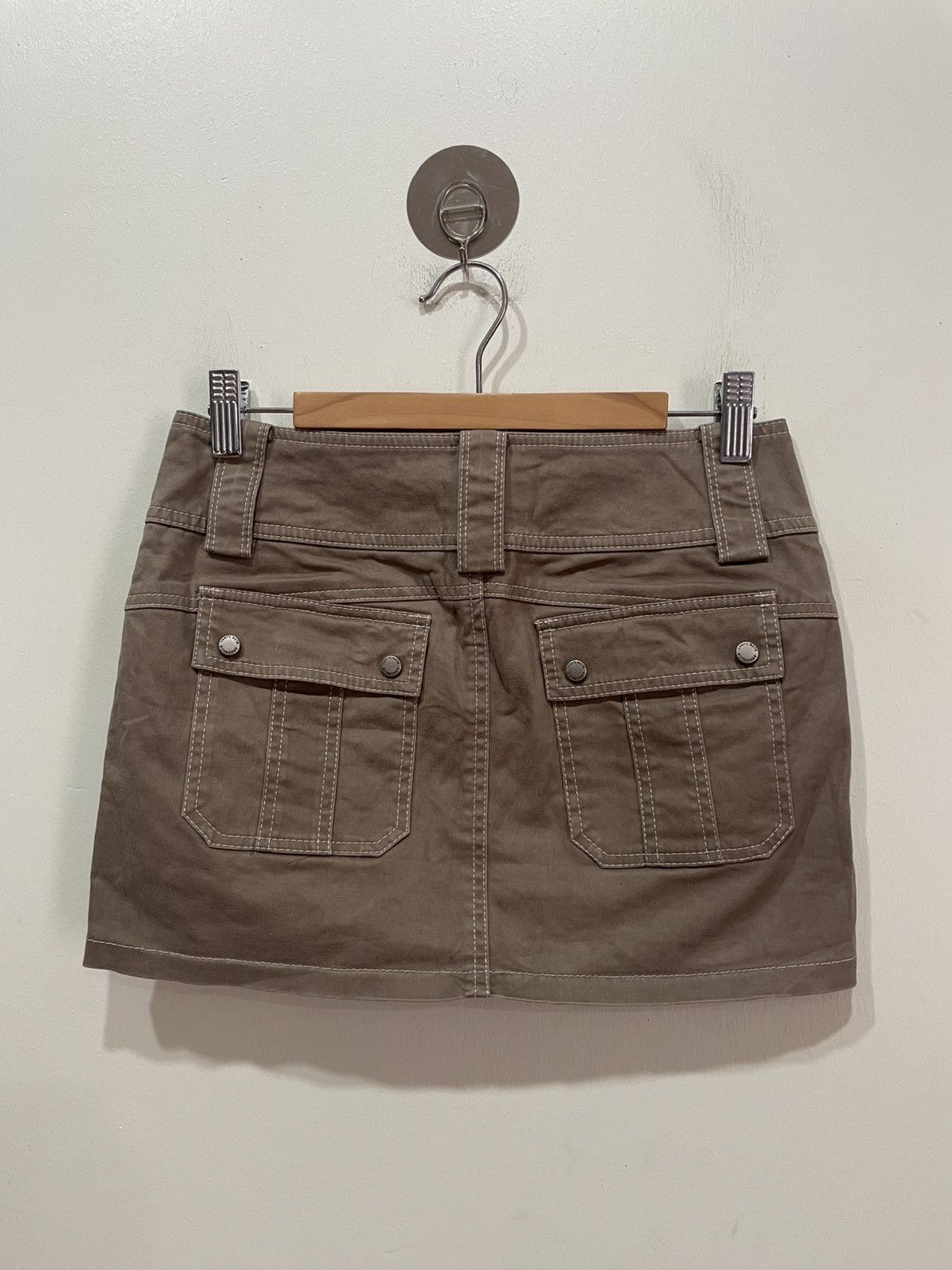 Burberry Burberry Plain Mini Skirt Size 25" / US 0 / IT 36 - 2 Thumbnail