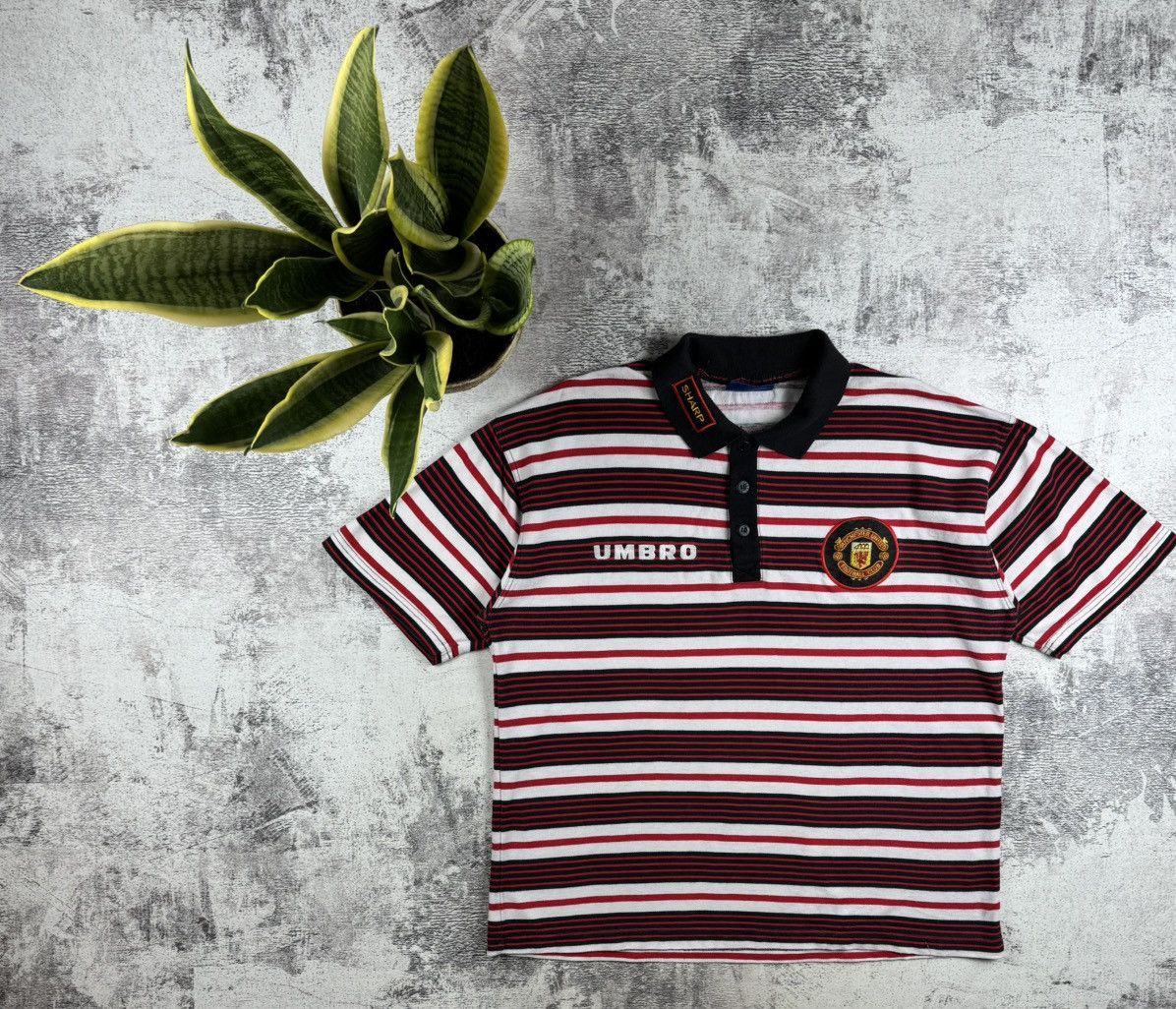 Umbro Manchester United 1997 1998 Men’s XXL Striped Soccer Football Polo TShirt Jersey Size US XXL / EU 58 / 5 - 1 Thumbnail