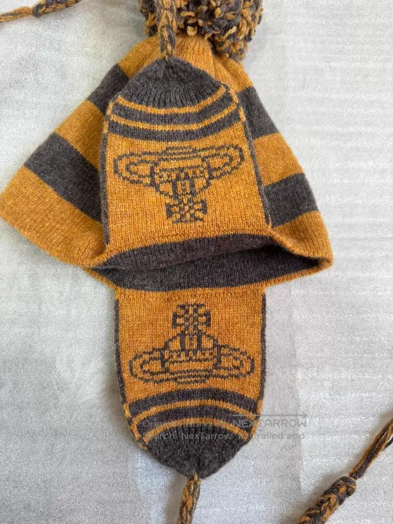 Vivienne Westwood Vivienne Westwood Pom Pom Ear Muffs Hat Size ONE SIZE - 5 Thumbnail