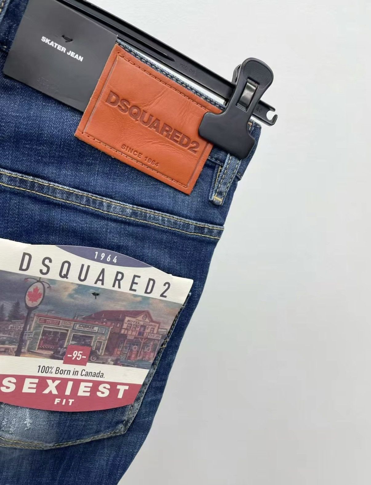 Dsquared2 DSQUARED2 (D2) Stretch Washed Skinny Jeans J30 Size US 32 / EU 48 - 6 Thumbnail