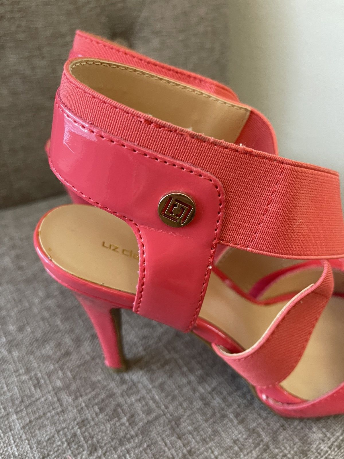 Designer Liz Claiborne size 7 heels. Gently used. Size US 7 / IT 37 - 3 Thumbnail