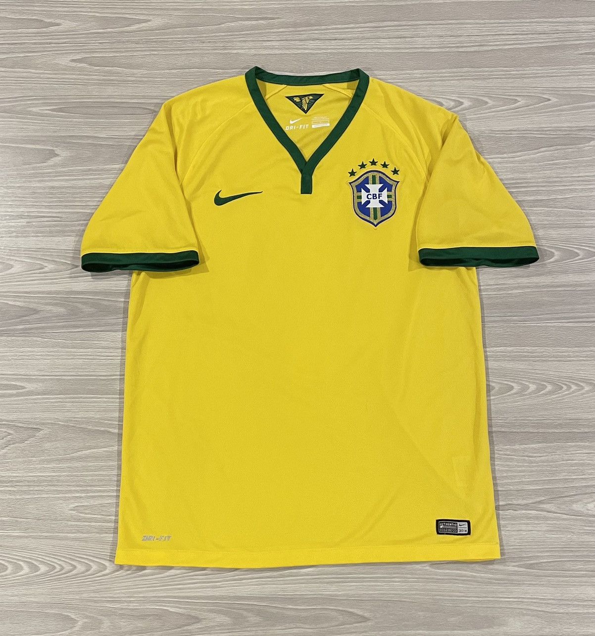 Nike Nike 2014/15 Brazil Soccer Jersey Men’s Size Medium Size US M / EU 48-50 / 2 - 1 Thumbnail