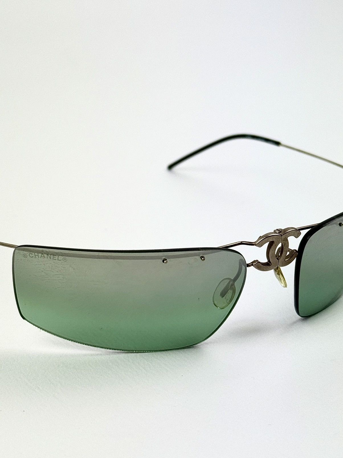 Chanel Chanel - Sports - CC - Foldable - Shield Sunglasses Size ONE SIZE - 4 Thumbnail