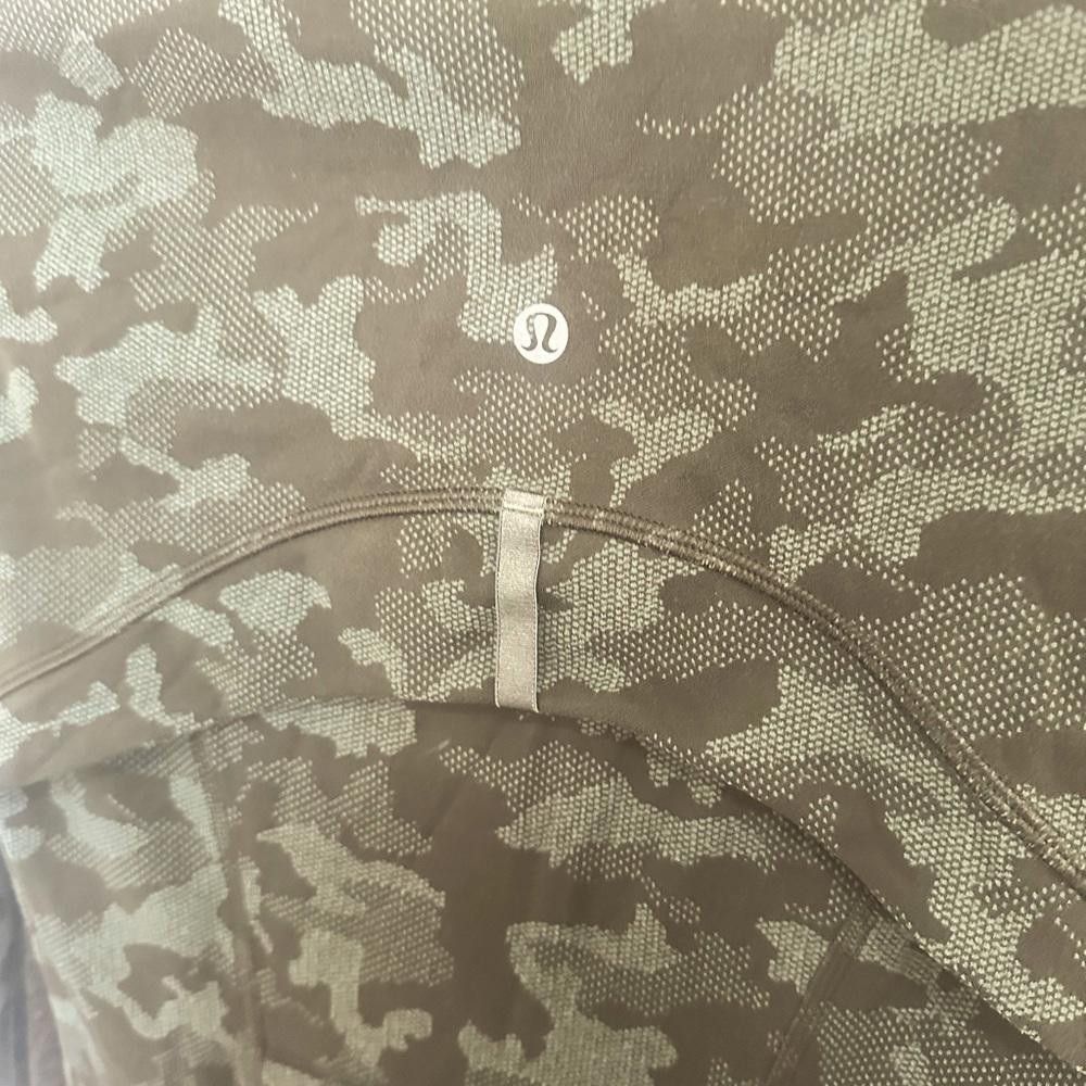 Lululemon Lululemon Define Jacket Heritage Camo Olive Green Twill 6 Size M / US 6-8 / IT 42-44 - 9 Thumbnail