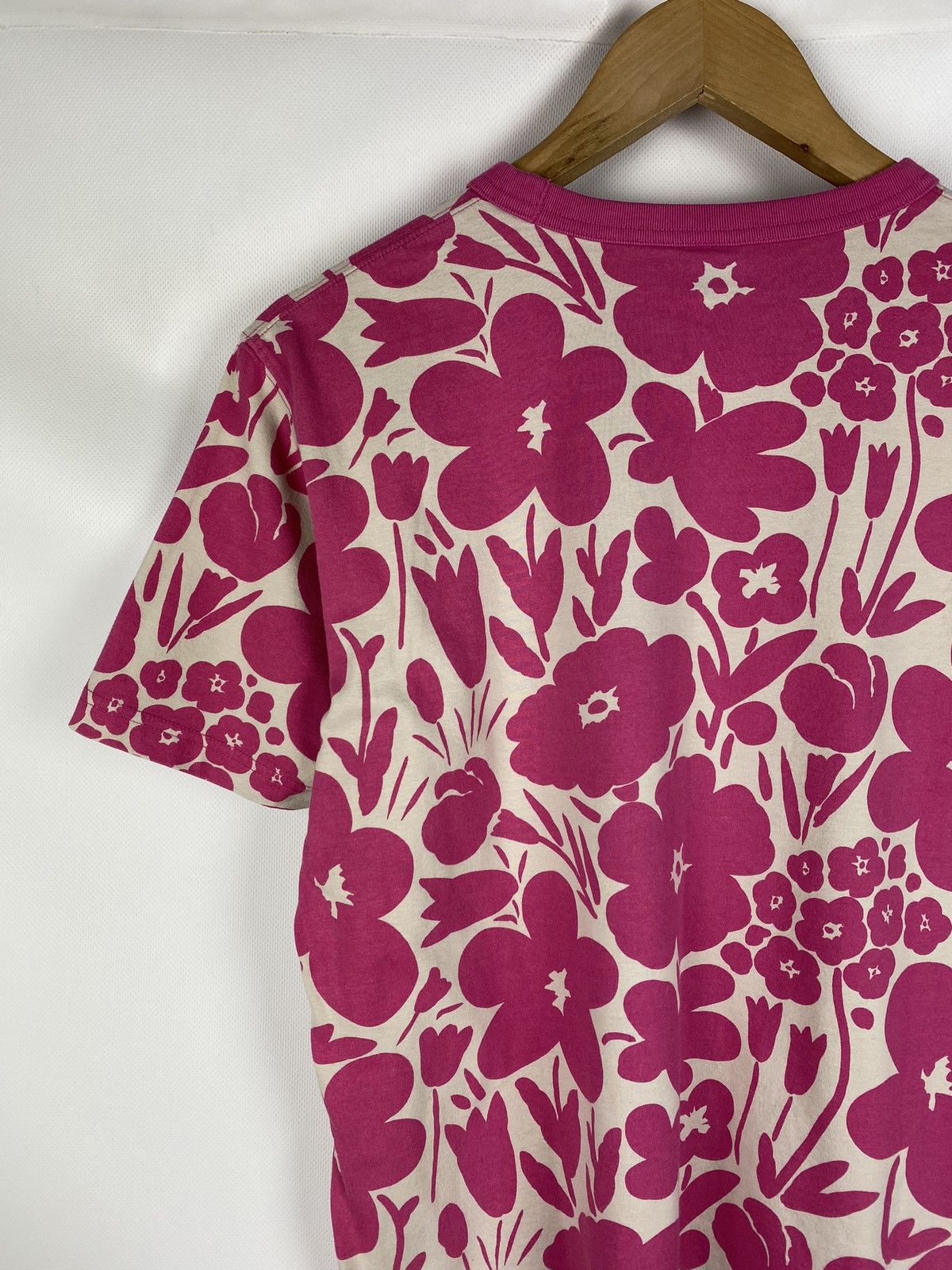 Uniqlo Marimekko Uniqlo ladies floral pattern t shirt size S Size S / US 4 / IT 40 - 13 Thumbnail