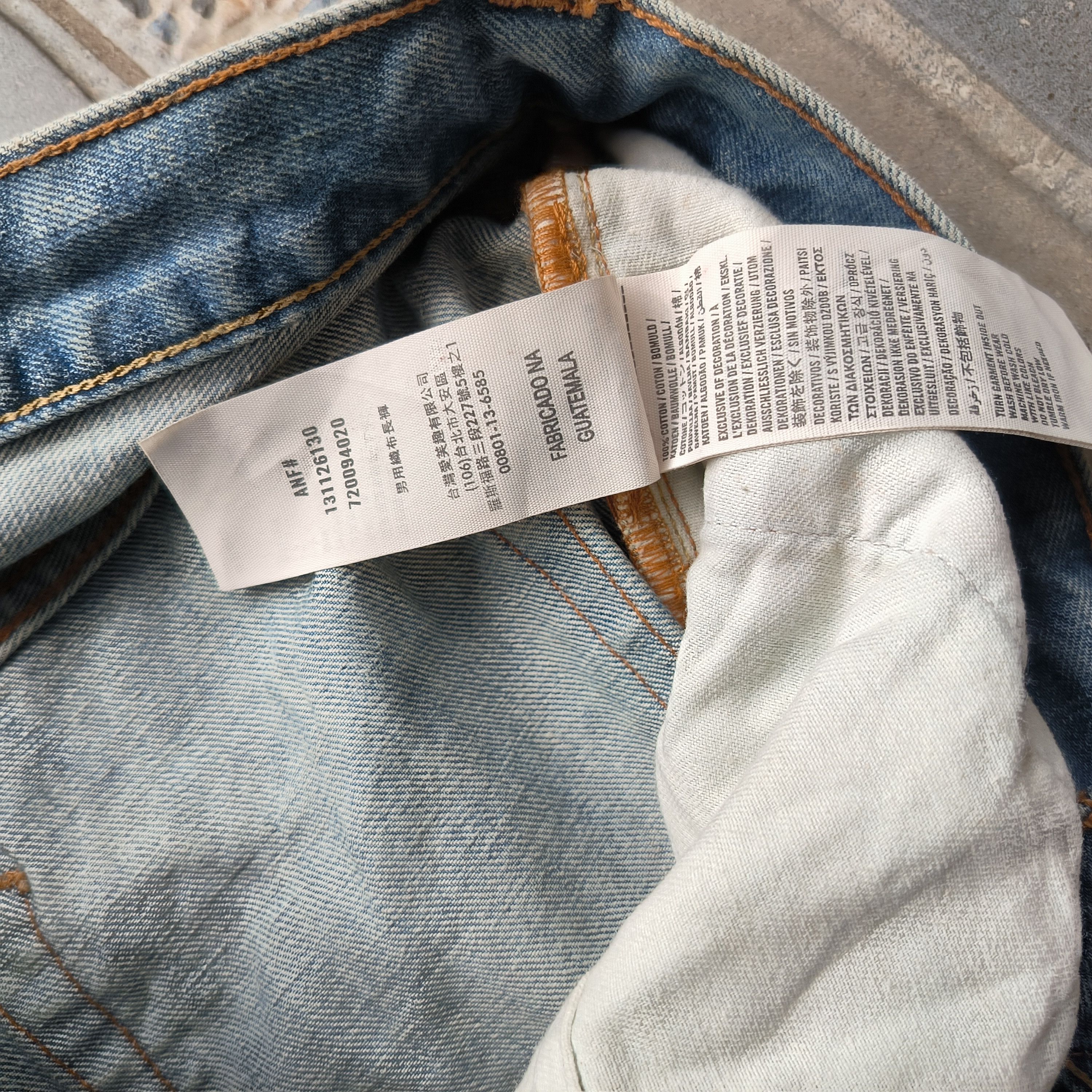 Abercrombie & Fitch Vintage Abercrombie Distressed Jeans Size US 31 - 8 Thumbnail