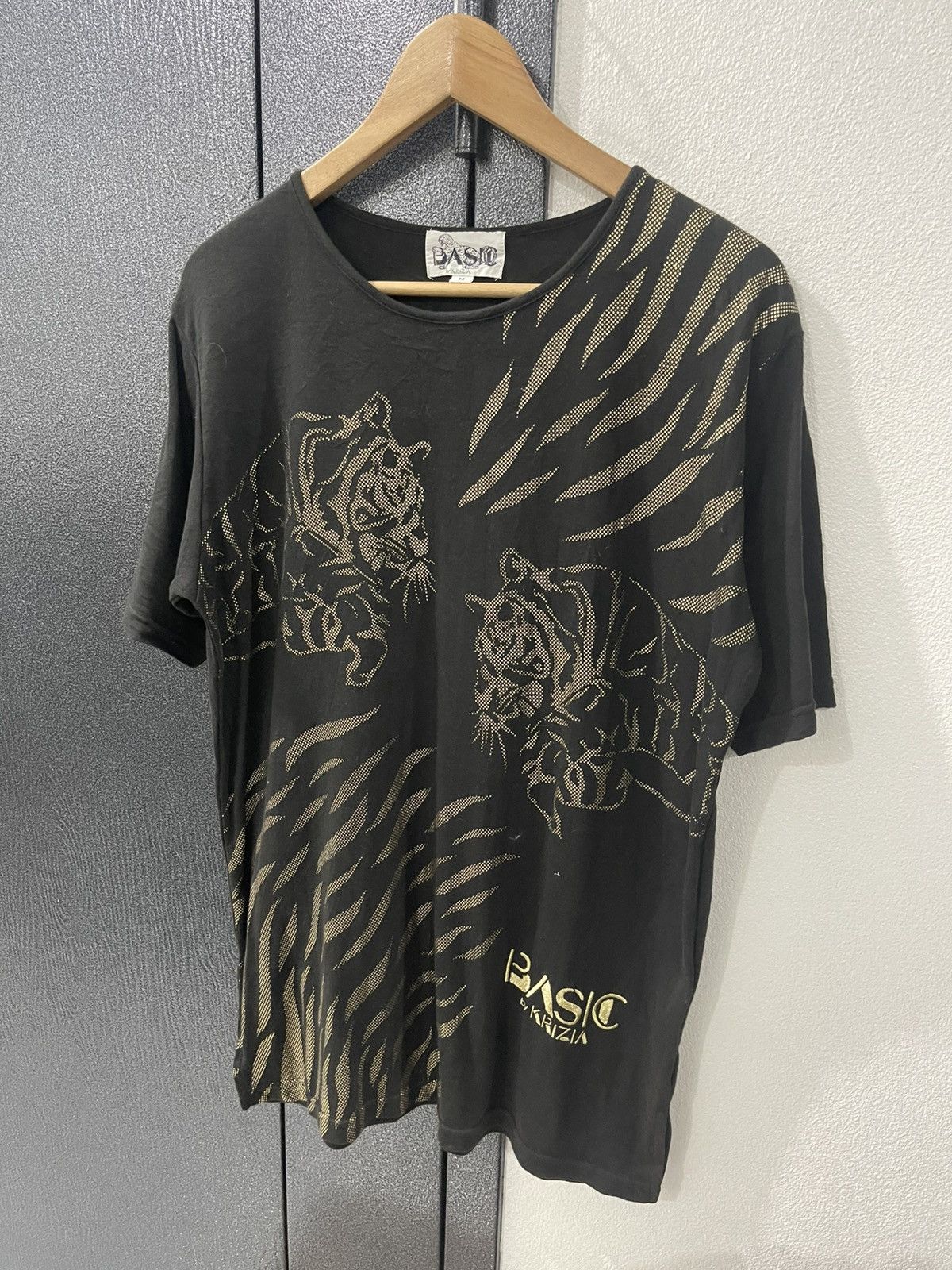 Krizia Vintage Basic by Krizia Tiger Print Tshirt Size M / US 6-8 / IT 42-44 - 2 Thumbnail