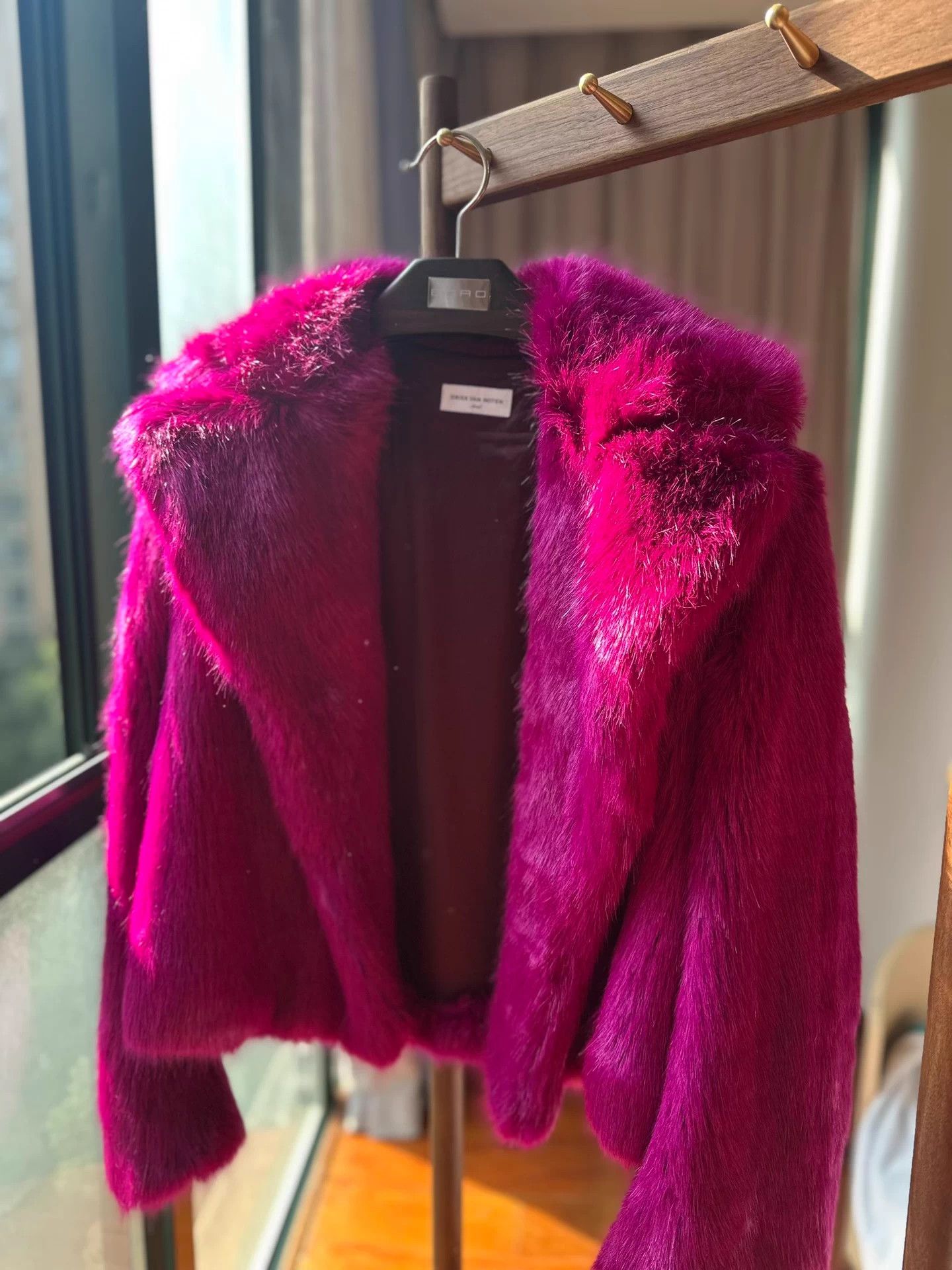 Dries Van Noten Dries Van Noten Runway Eco-Fur Coat Women's S Size S / US 4 / IT 40 - 3 Thumbnail