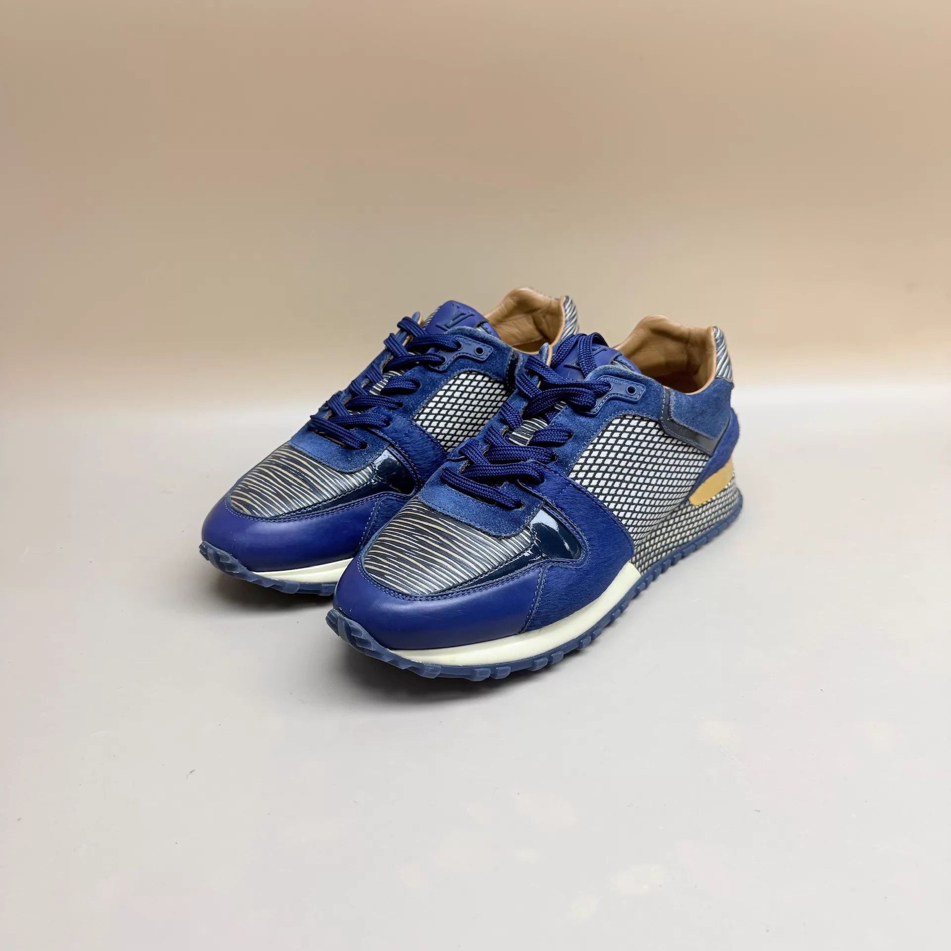 Louis Vuitton LV Run Away Black Blue Stripe Sneaker 35.5 99New Size US 5 / IT 35 - 1 Thumbnail
