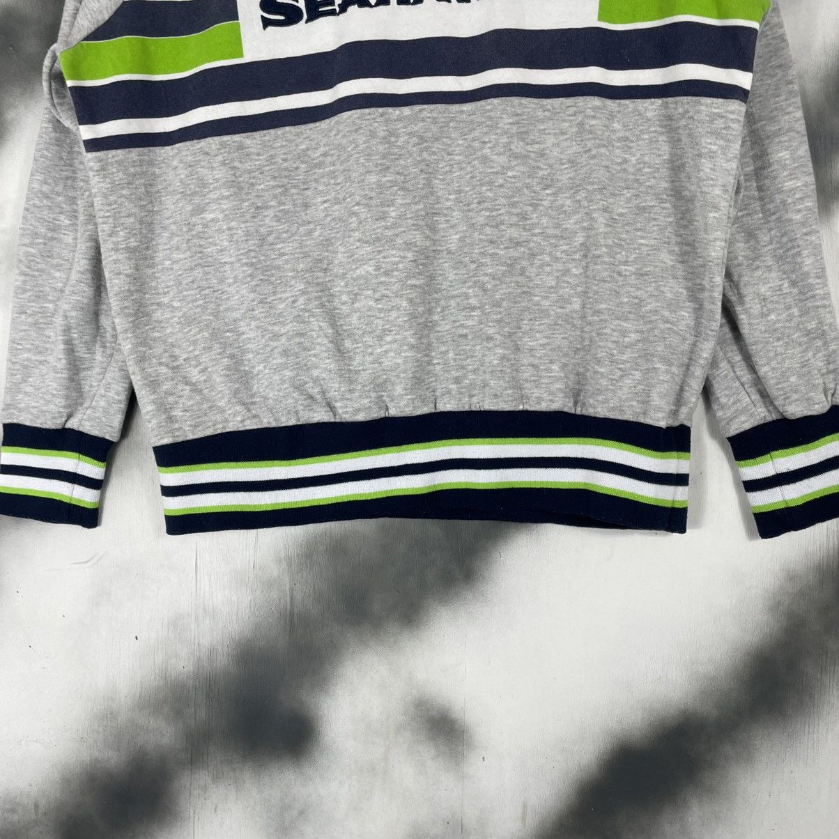 NFL NFL SEATTLE SEAHAWKS TEAM APPEAREL SWRATSHIRT Size US L / EU 52-54 / 3 - 4 Thumbnail