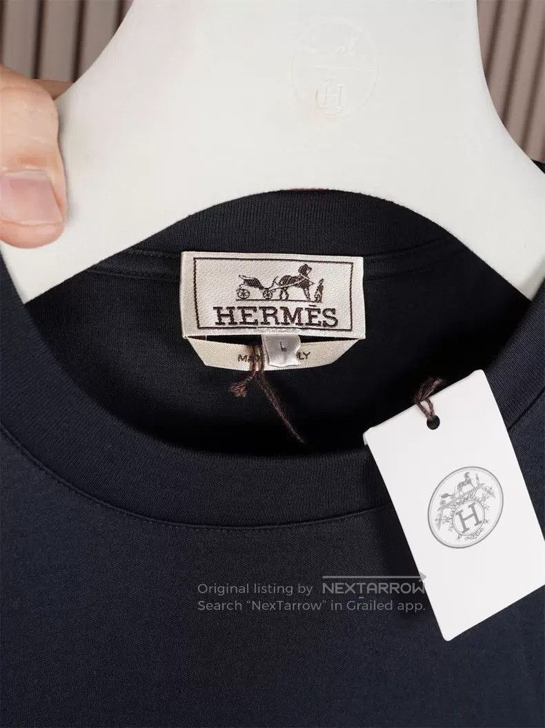 Hermes Hermes Navy Blue Round Neck Short Sleeve T-Shirt Size US L / EU 52-54 / 3 - 4 Thumbnail