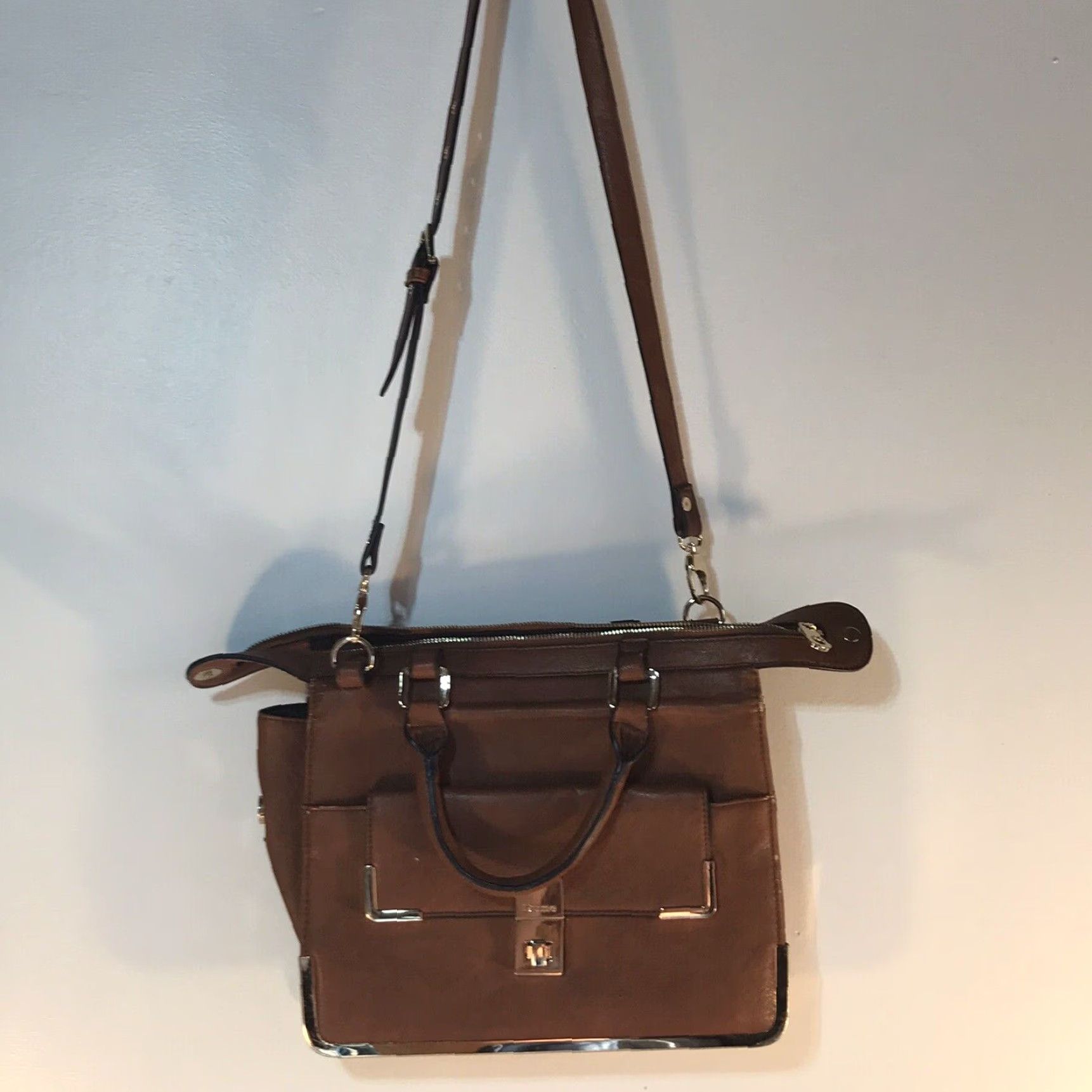 Vintage Dune Faux Leather Crossbody Bag with Gold Trim - Large Chestnut Messenger for Women Size 36" / US 14 / IT 50 - 2 Thumbnail