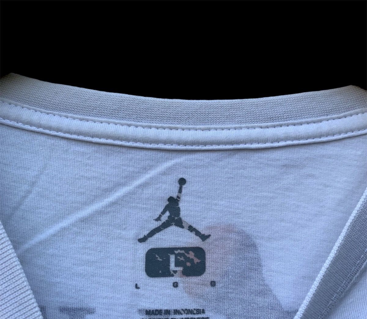 Jordan Brand × Vintage Vtg jordan tshirt Size US M / EU 48-50 / 2 - 5 Thumbnail