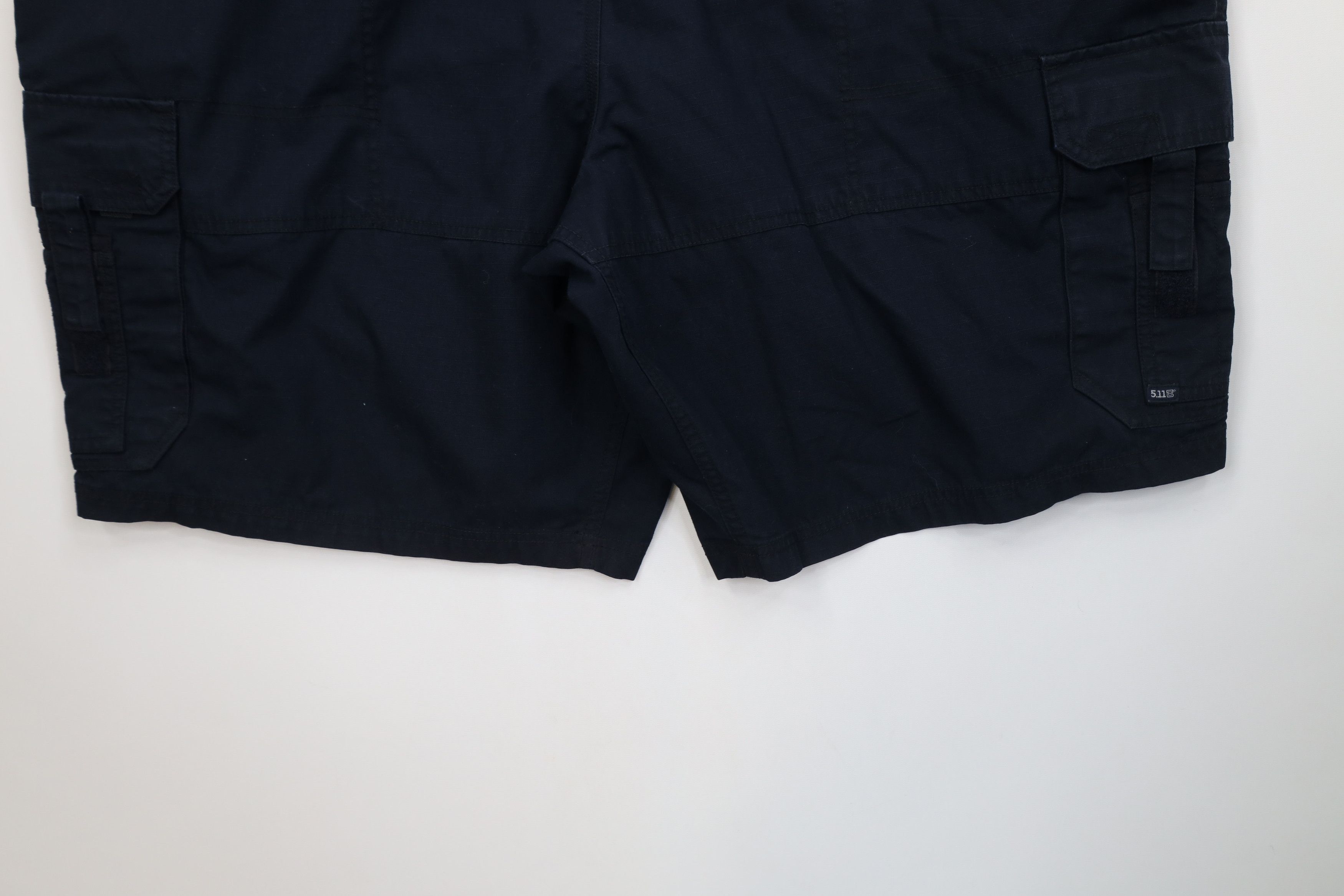 Vintage 5.11 Tactical Series Taclite 11" EMS Ripstop Cargo Shorts Size US 44 / EU 60 - 14 Thumbnail