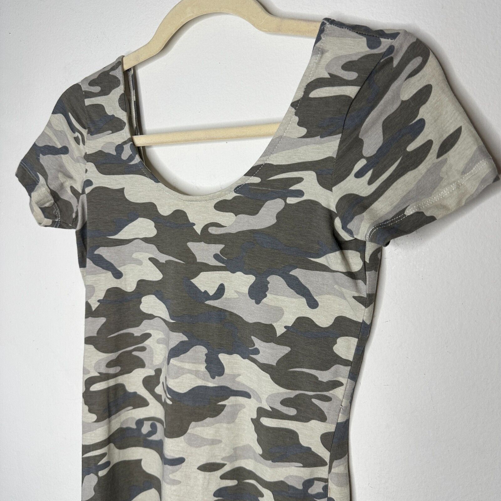 Other NWT Love Change Italy Camo Bodycon Dress Deep Low U Back S Size S / US 4 / IT 40 - 3 Thumbnail