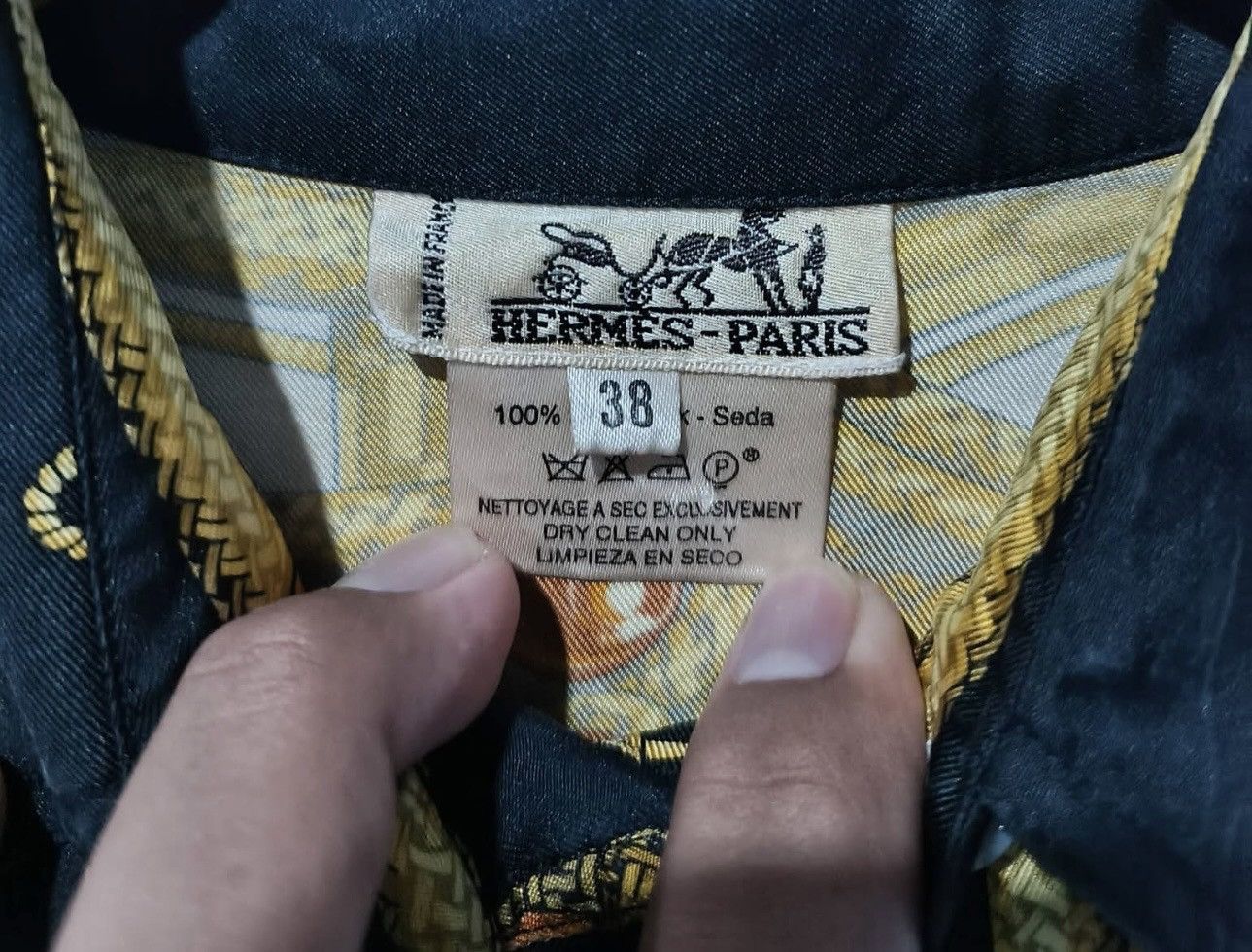 Hermes Hermes Paris Baroque Brandebourgs 1970s silk made in France Size US M / EU 48-50 / 2 - 10 Thumbnail