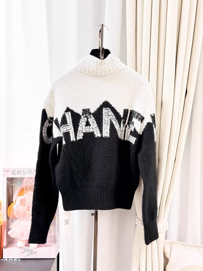 Chanel Chanel Long-sleeved knitted sweater with black coco letter Size XXS / US 00 / IT 34 - 2 Thumbnail