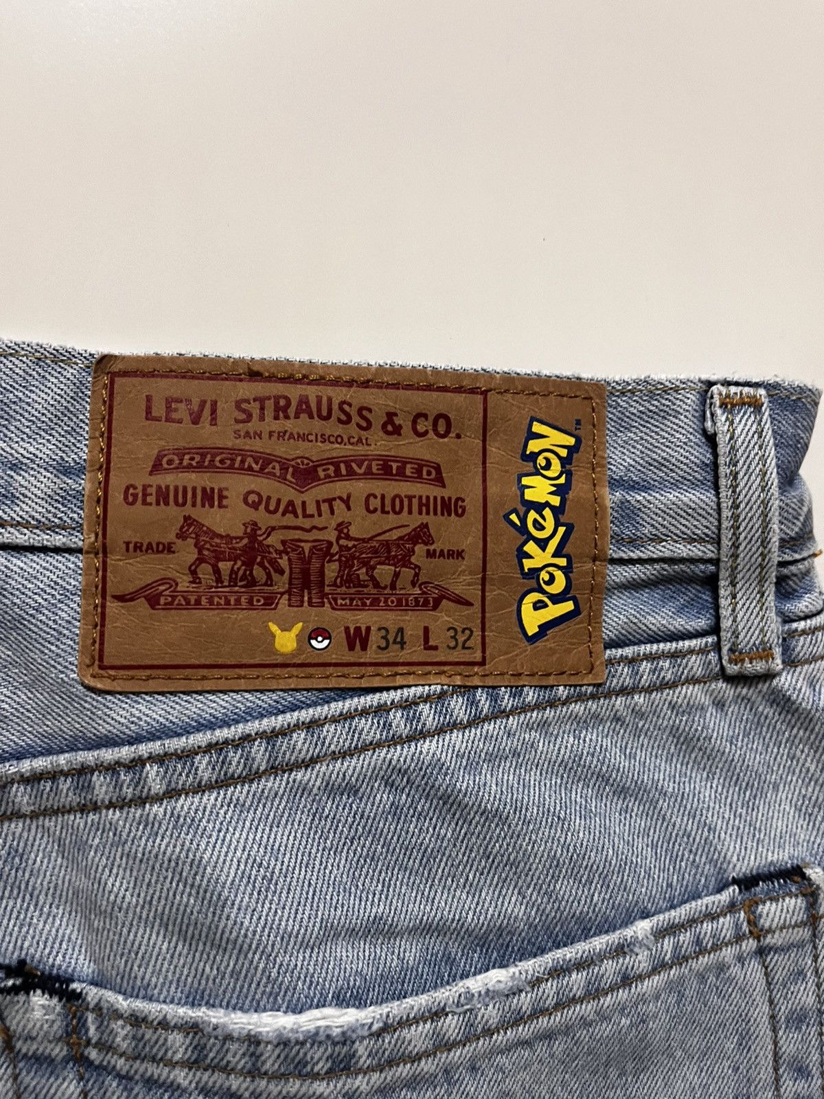 Levi's Levi‘s x Pokémon Denim Jeans Size US 34 / EU 50 - 10 Thumbnail
