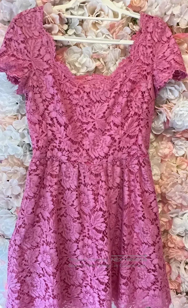 Valentino Valentino Lace dress Size S / US 4 / IT 40 - 2 Thumbnail