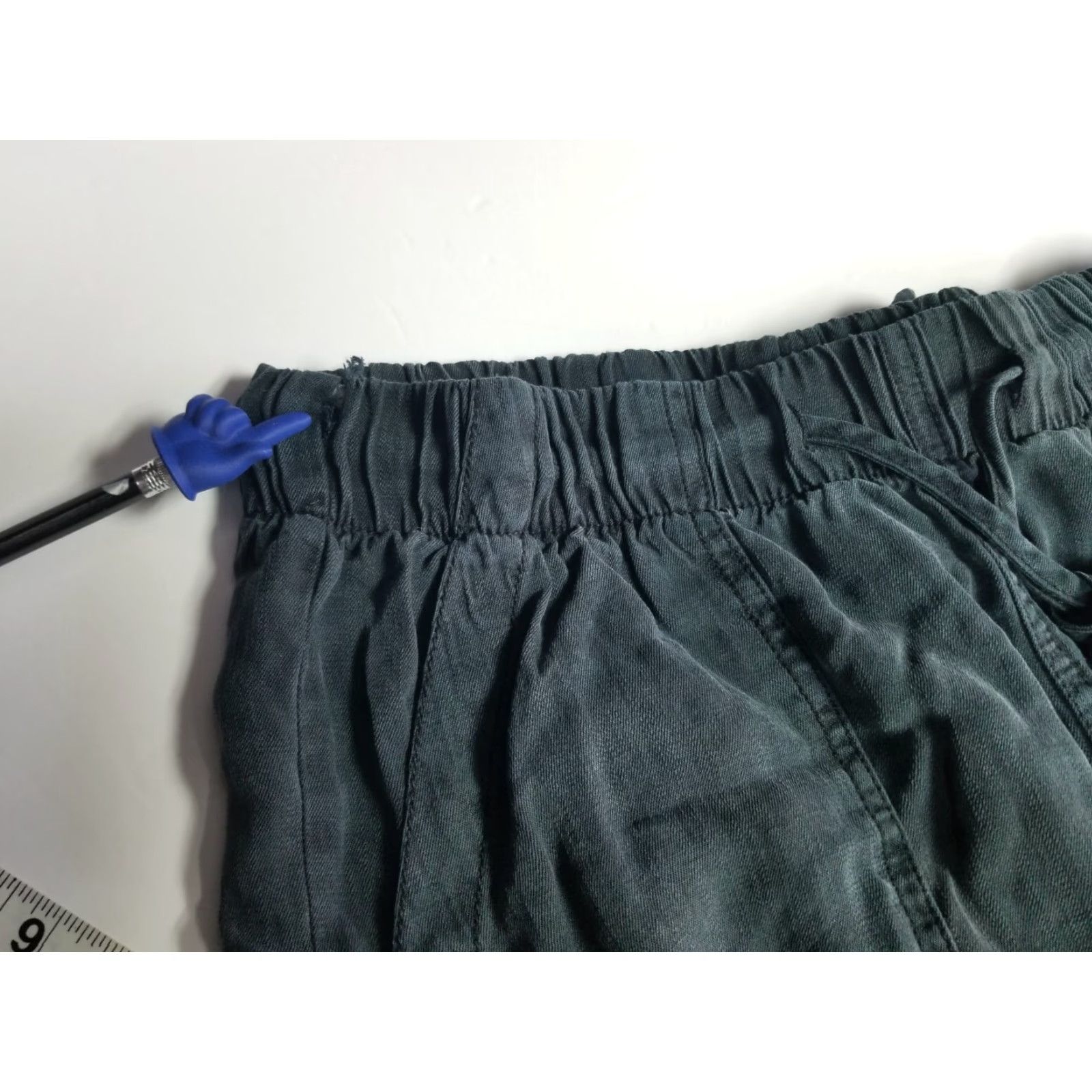 Vintage Carly Jean Women Black Casual Pants Size Small Cropped Inseam 26.75in Lyocell Casual Pants Women Car Theme Slim Fit? Size 28" / US 6 / IT 42 - 7 Thumbnail