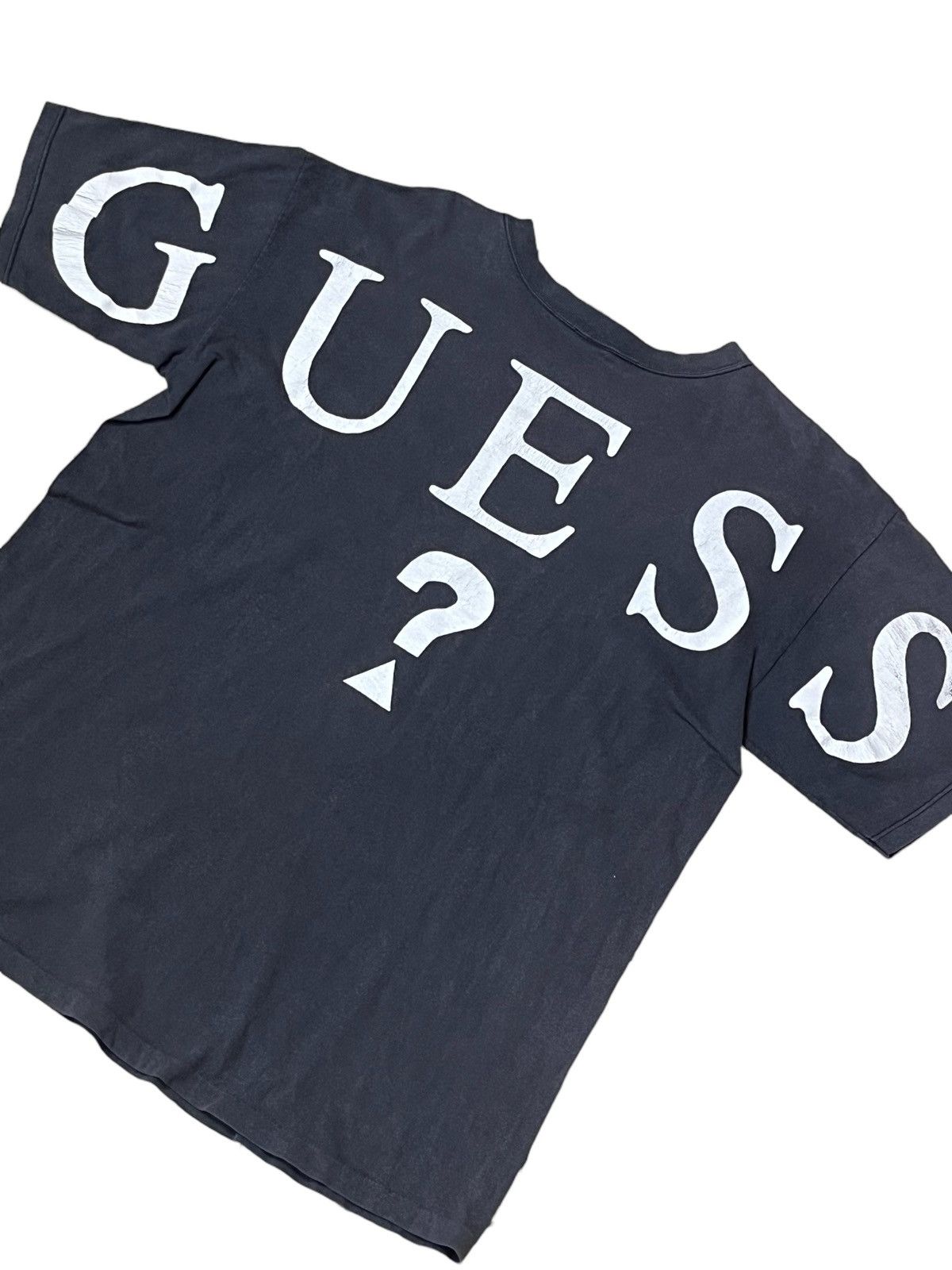 Guess GRAIL🔥VINTAGE 90s GUESS BIG LOGO SPELLOUT T SHIRT Size US XL / EU 56 / 4 - 3 Thumbnail
