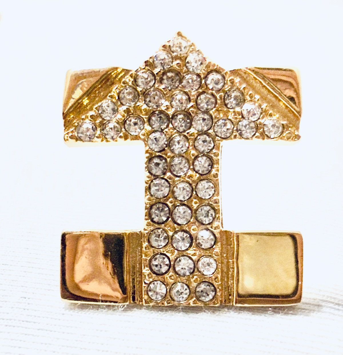 Other Gold Tone Initial Pin – “H” / “I” with Pavé Arrow – 0.875” Size ONE SIZE - 1 Thumbnail