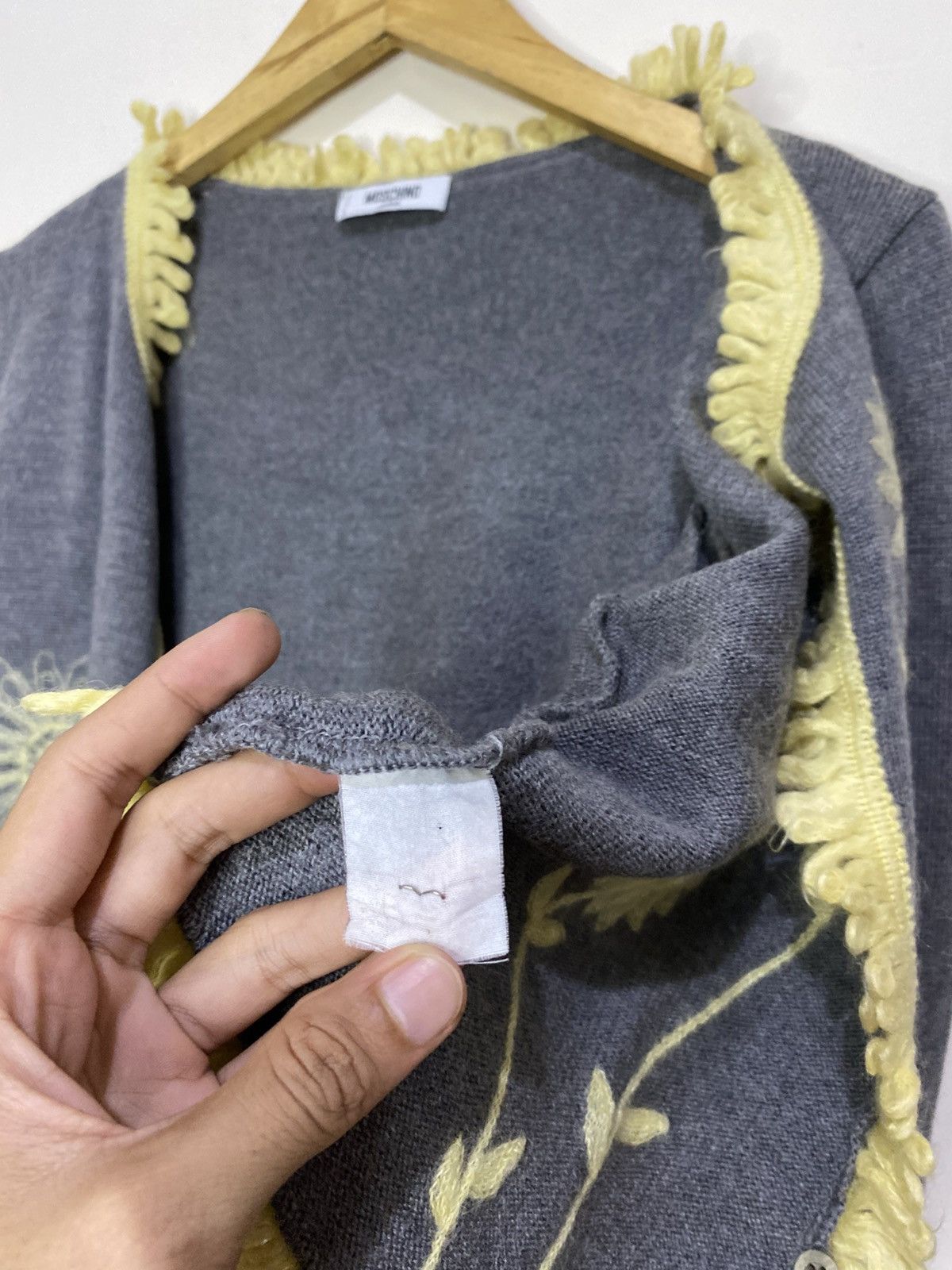 Moschino × Vintage Moschino Women’s Cardigan SunFlower Size M / US 6-8 / IT 42-44 - 10 Thumbnail