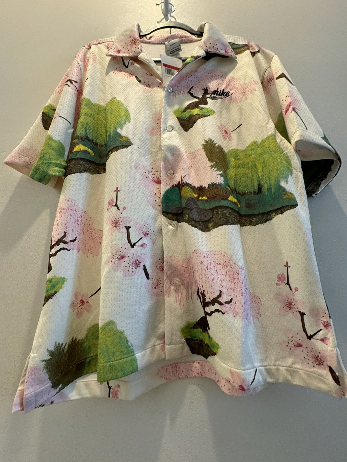 Nike Nike Cherry Blossom Mesh Button Up Shirt Size US L / EU 52-54 / 3 - 6 Thumbnail