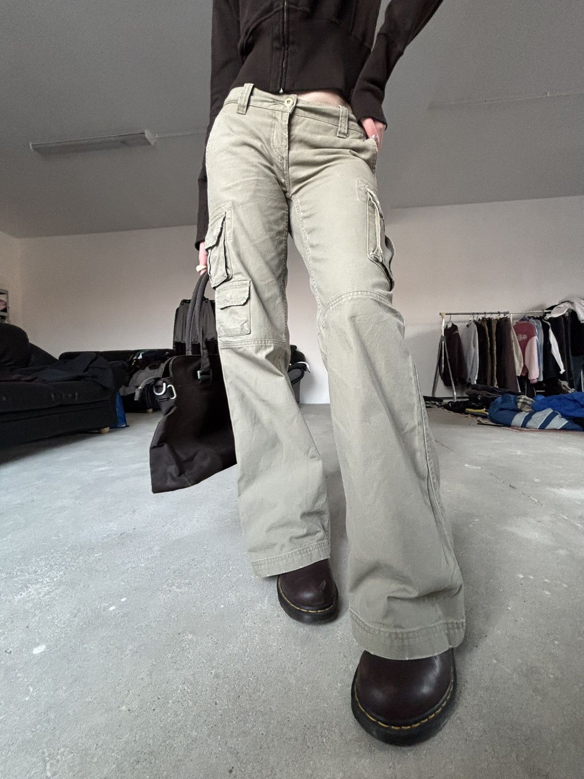 If Six Was Nine Vintage Neighbourhood Cargo Pants Flared Size US 27 - 14 Thumbnail