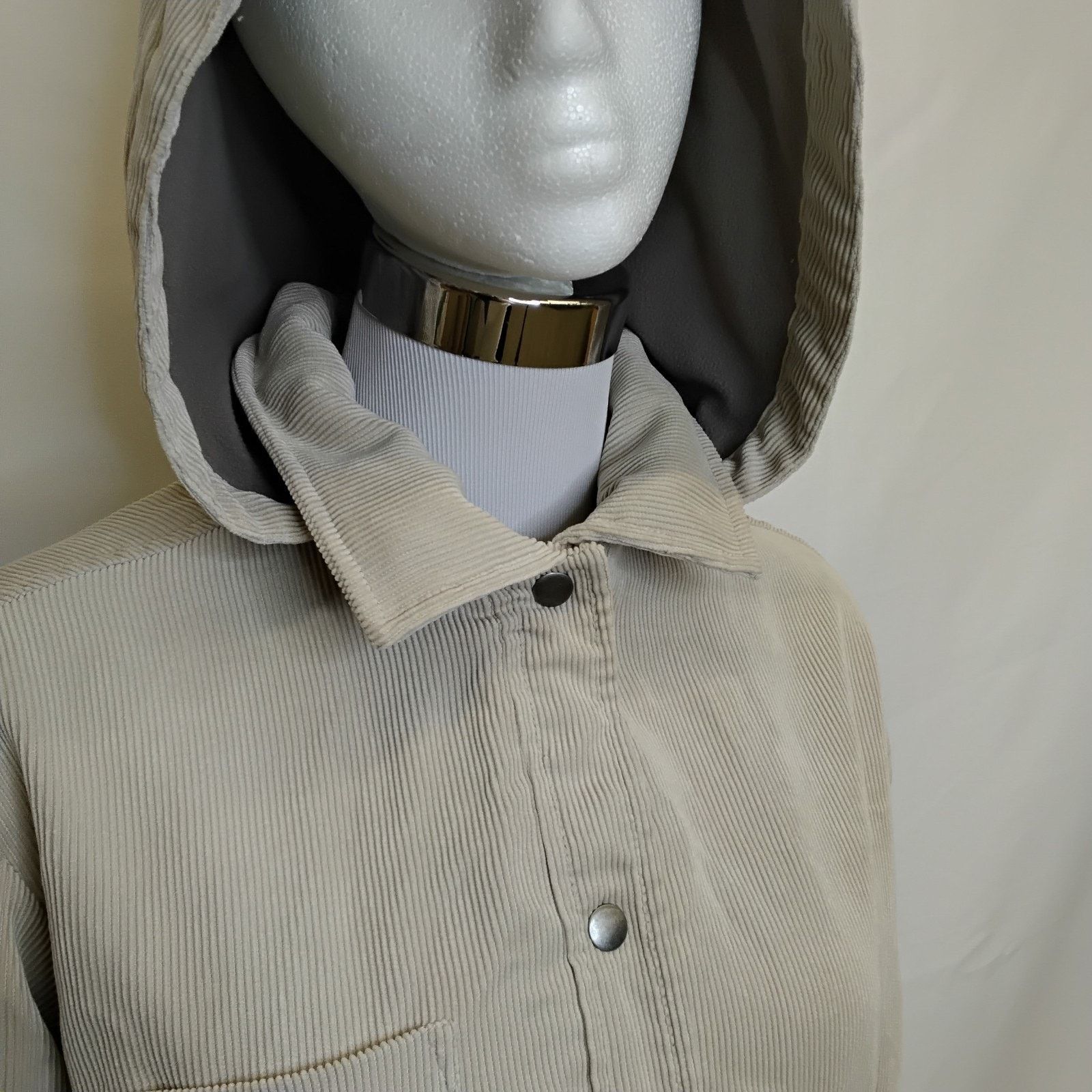 Patagonia Patagonia Corduroy Hoodie Jacket Women's L Beige Fleece Size L / US 10 / IT 46 - 4 Thumbnail