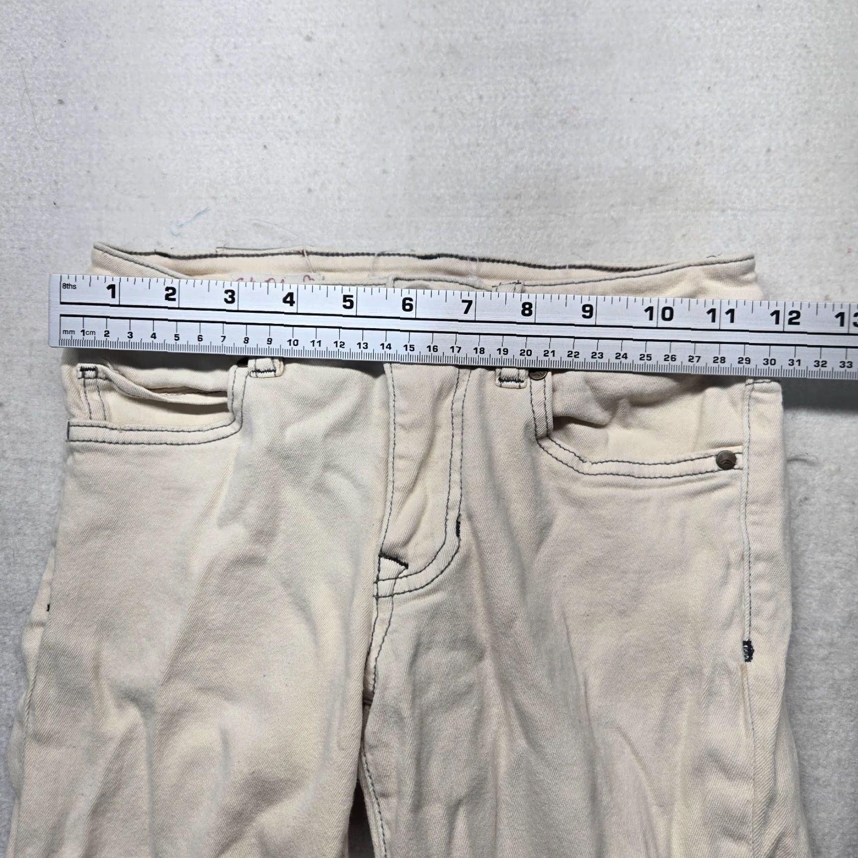 Vintage Wild Blue Jegging Pants Womens 0 Ivory Denim Skinny Low Rise Adult 0 Jeans 27 Inseam 29 Waist Shaping 31 Hips Size 25" / US 0 / IT 36 - 6 Thumbnail