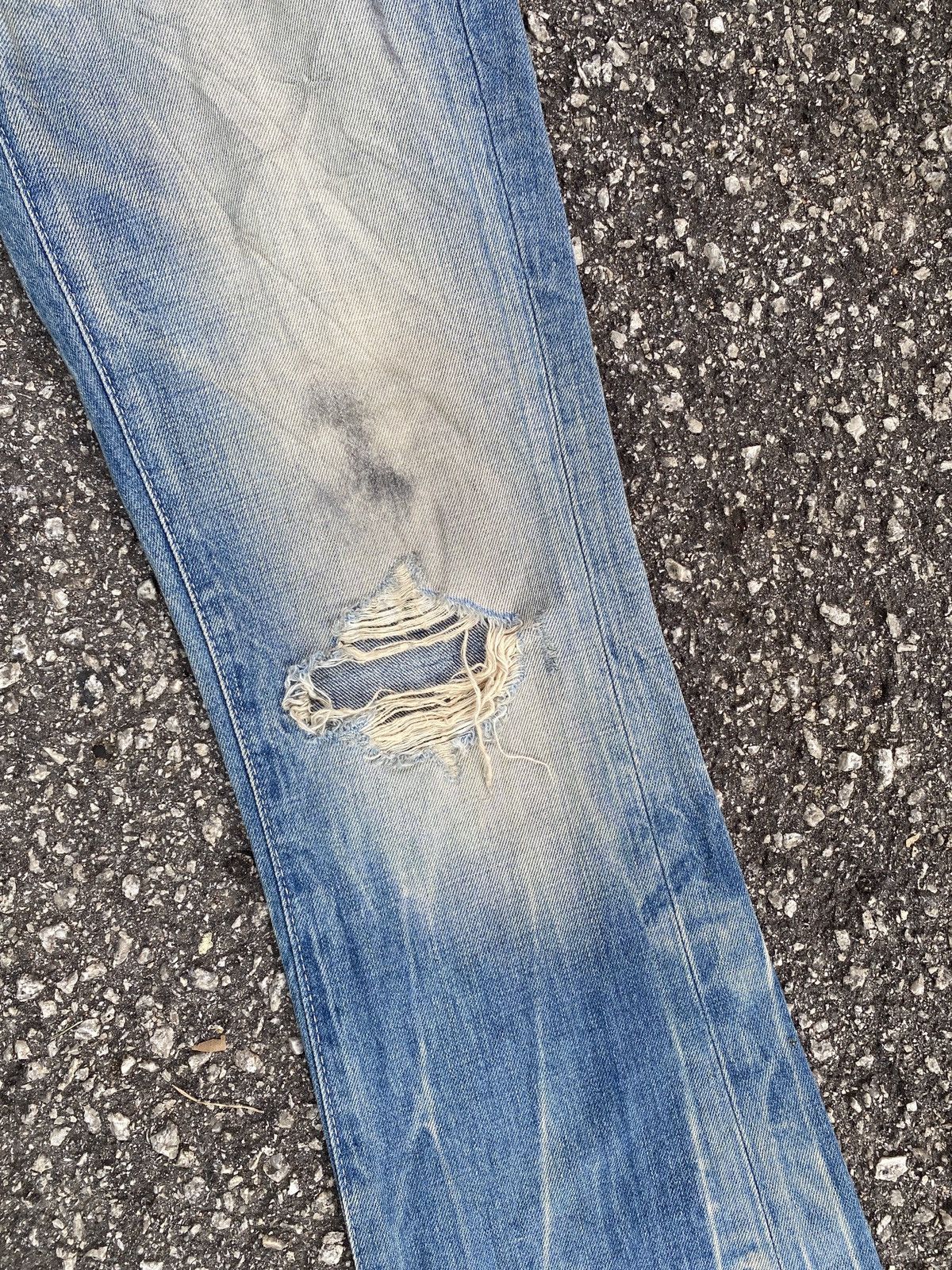Japanese Brand × Tornado Mart × Vanquish Vanquish Japan Blue Washed Distressed Flare Denim Size US 32 / EU 48 - 7 Thumbnail