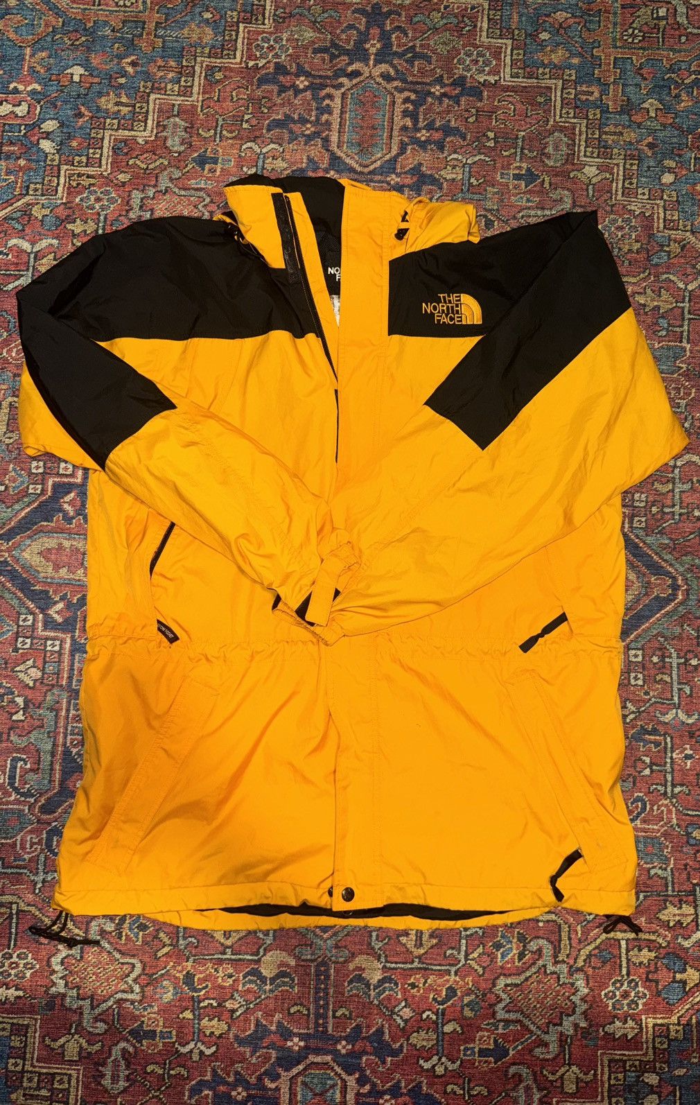 The North Face Vintage North Face Raincoat Size US XL / EU 56 / 4 - 1 Thumbnail