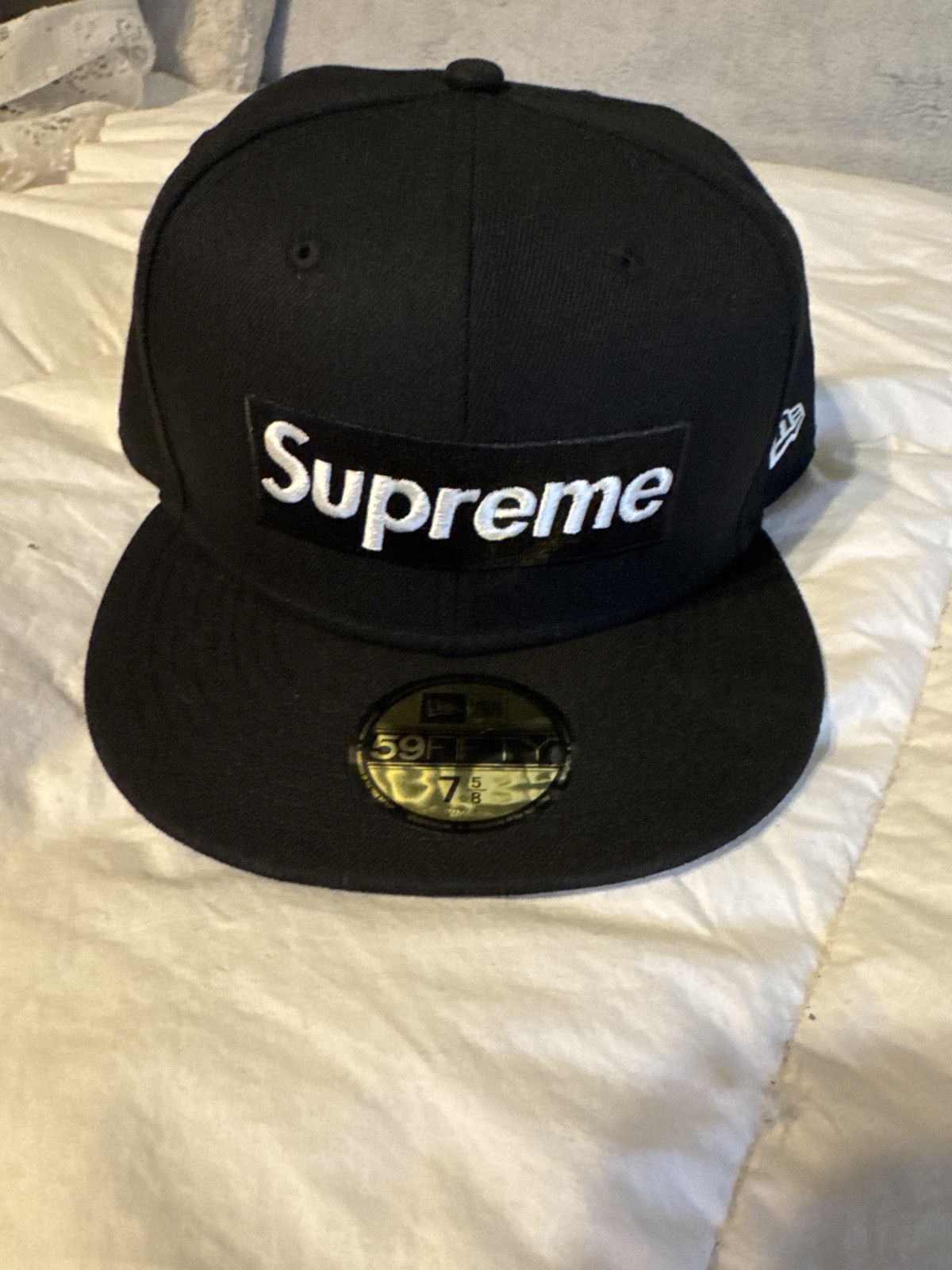 New Era × Supreme Supreme Champions Box Logo New Era Fitted Hat 