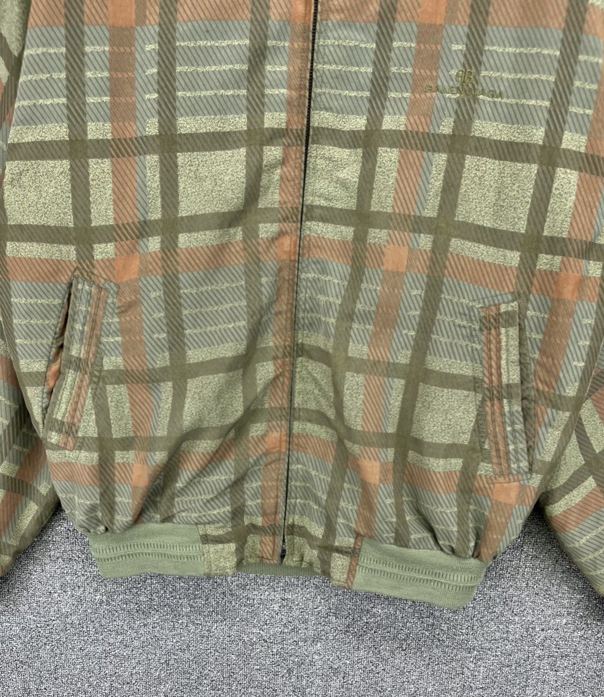 Balenciaga Vintage 90s Balenciaga Paris Checkered Shadow Plaids Jacket Size US L / EU 52-54 / 3 - 6 Thumbnail