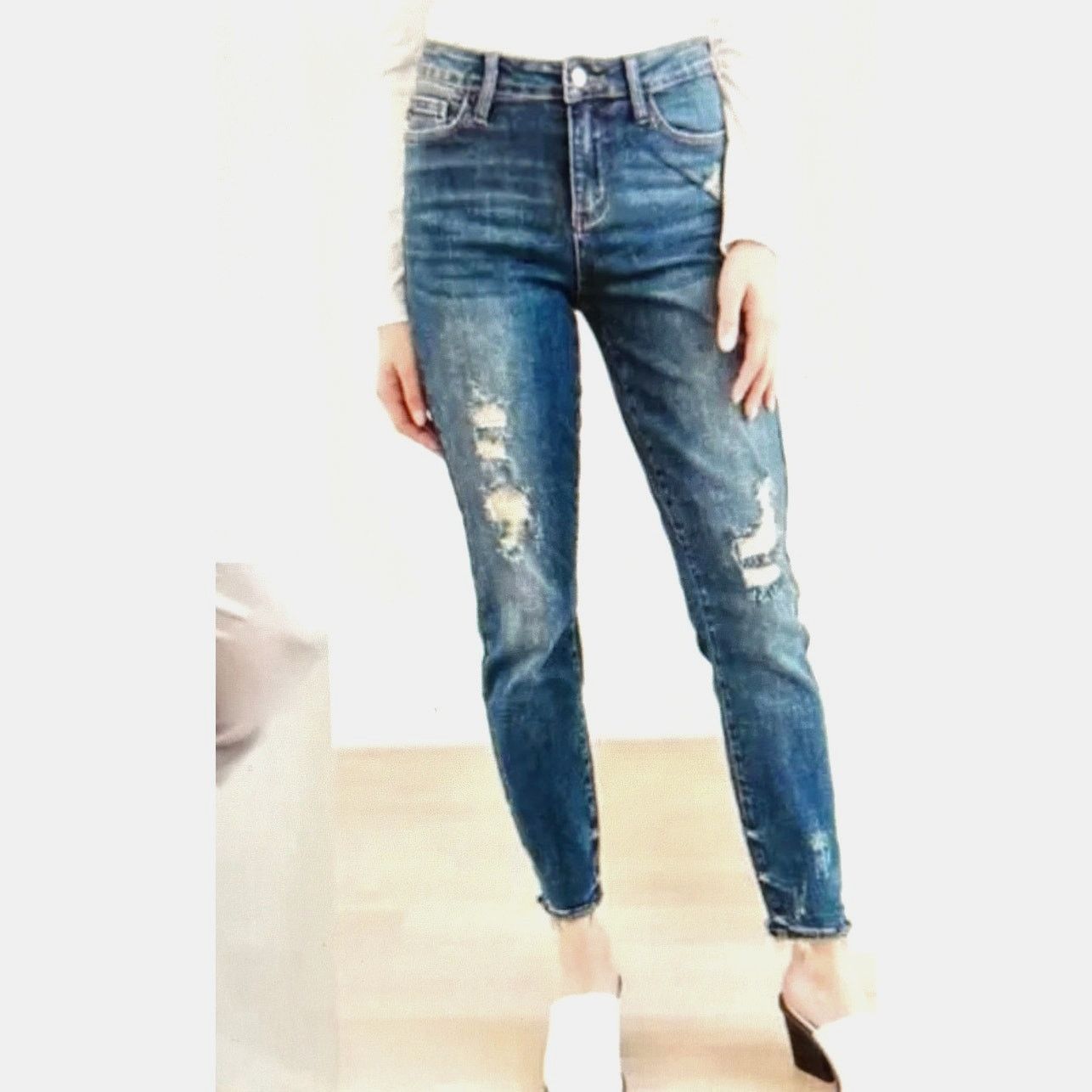 Judy Blue Judy Blue Adelene Mid Rise Cuffed Jeans Dark Blue 29 Size 29" - 19 Thumbnail