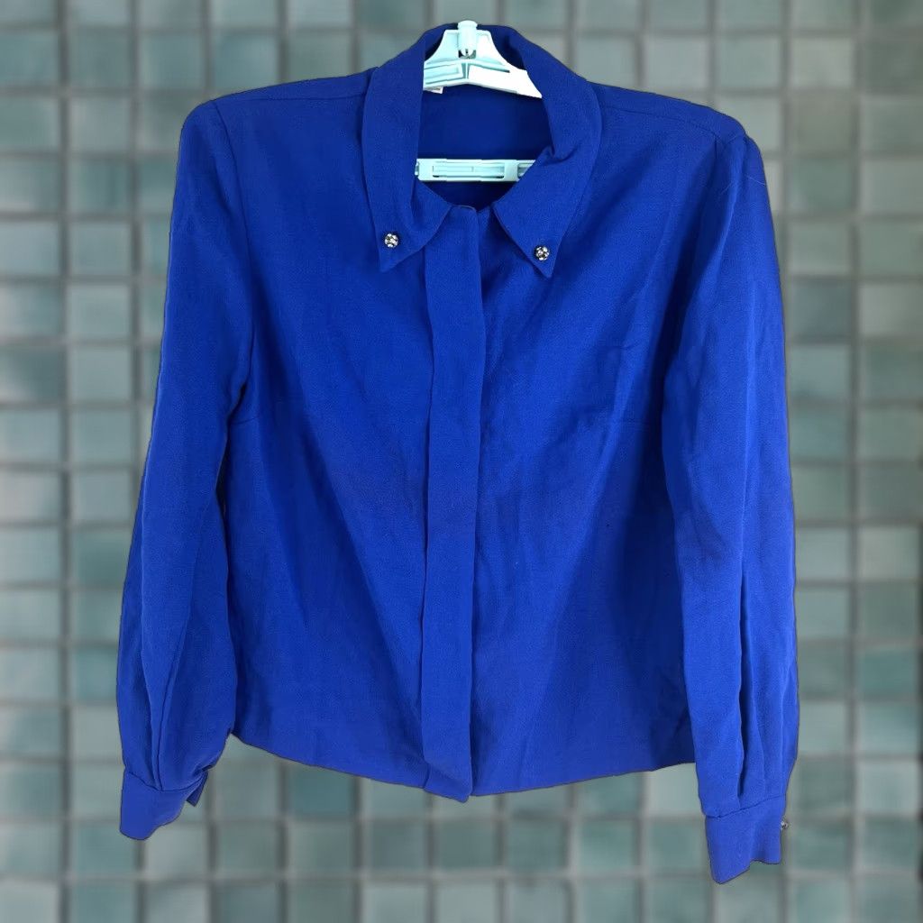 Vintage VINTAGE Mode de Paris Shirt Womens 12 Blue Embellished 1970s Secretary/Geek Button-Up Blouse Blue Size XL / US 12-14 / IT 48-50 - 1 Thumbnail