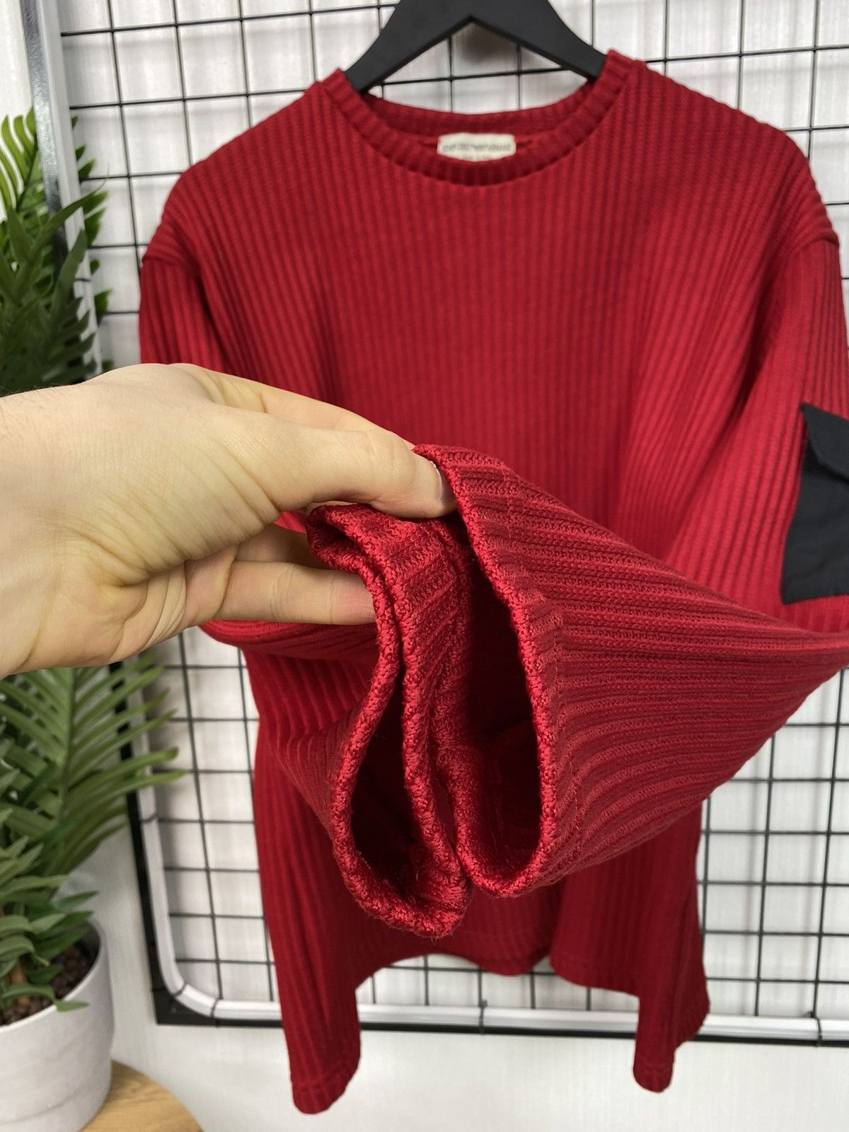 Armani × Emporio Armani Emporio Armani men sweater red XL made in italy sweatshirt Size US XL / EU 56 / 4 - 12 Thumbnail