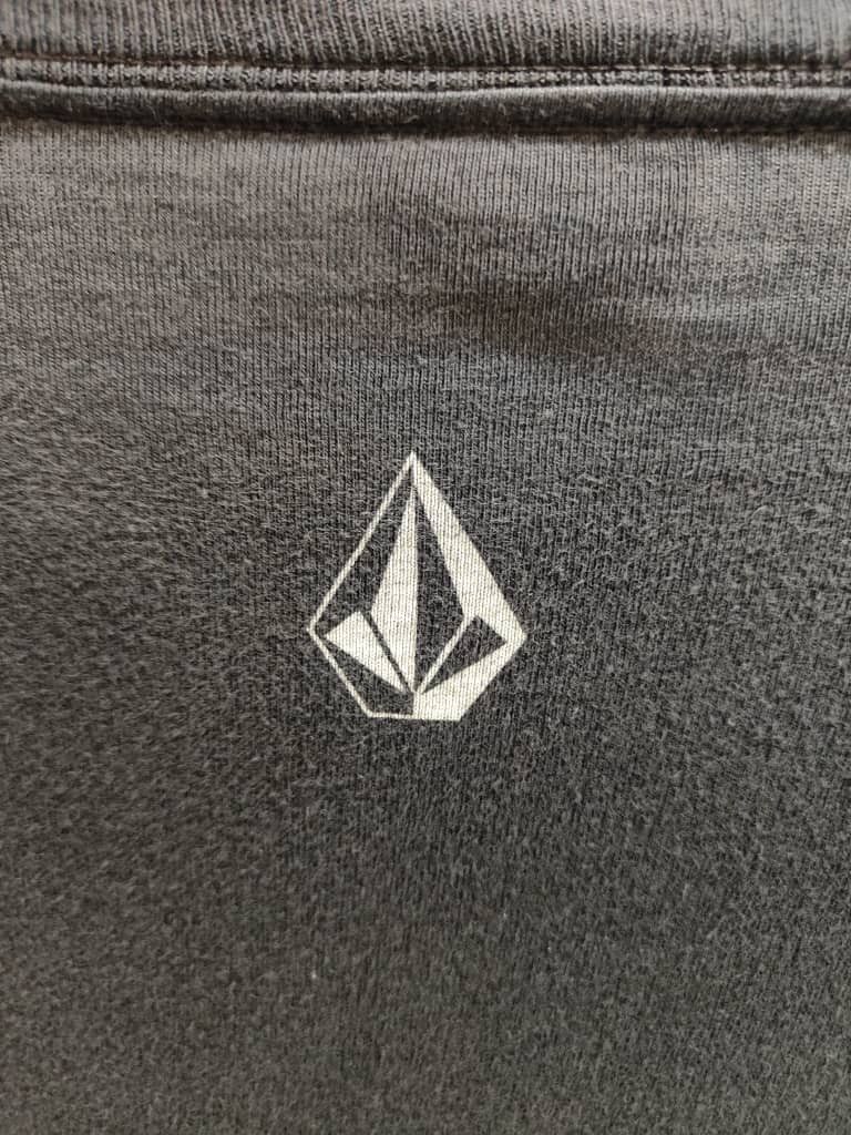 Vintage Vintage × Volcom RARE🔥VINTAGE VOLCOM big logo Size US M / EU 48-50 / 2 - 9 Thumbnail
