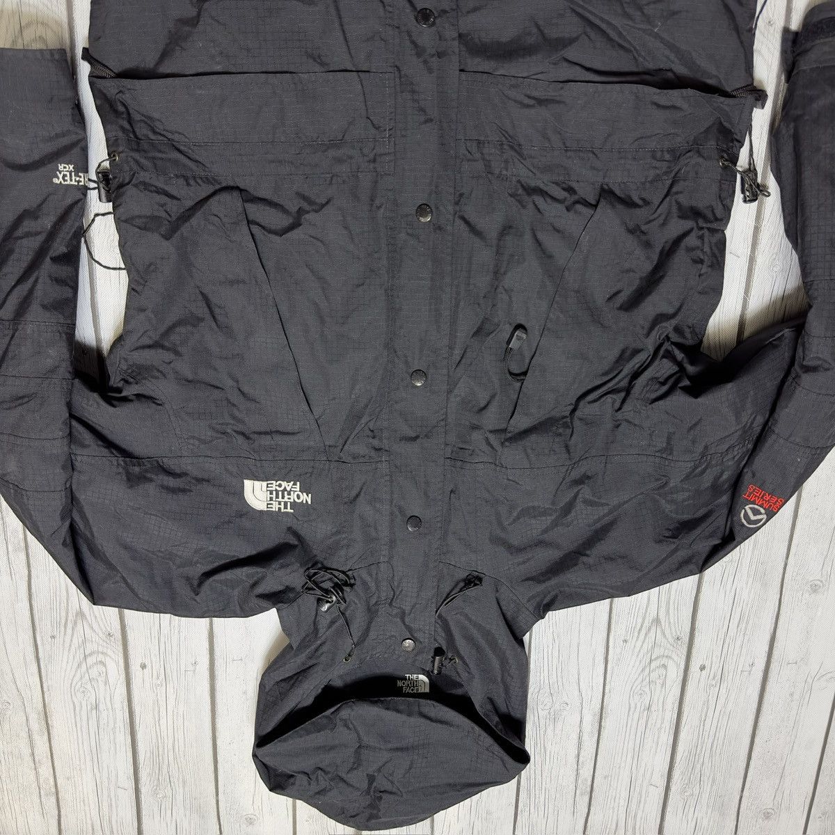 Goretex × The North Face × Vintage Vintage The North Face Summit Series Gore-Tex XCR jacket Size US S / EU 44-46 / 1 - 3 Thumbnail